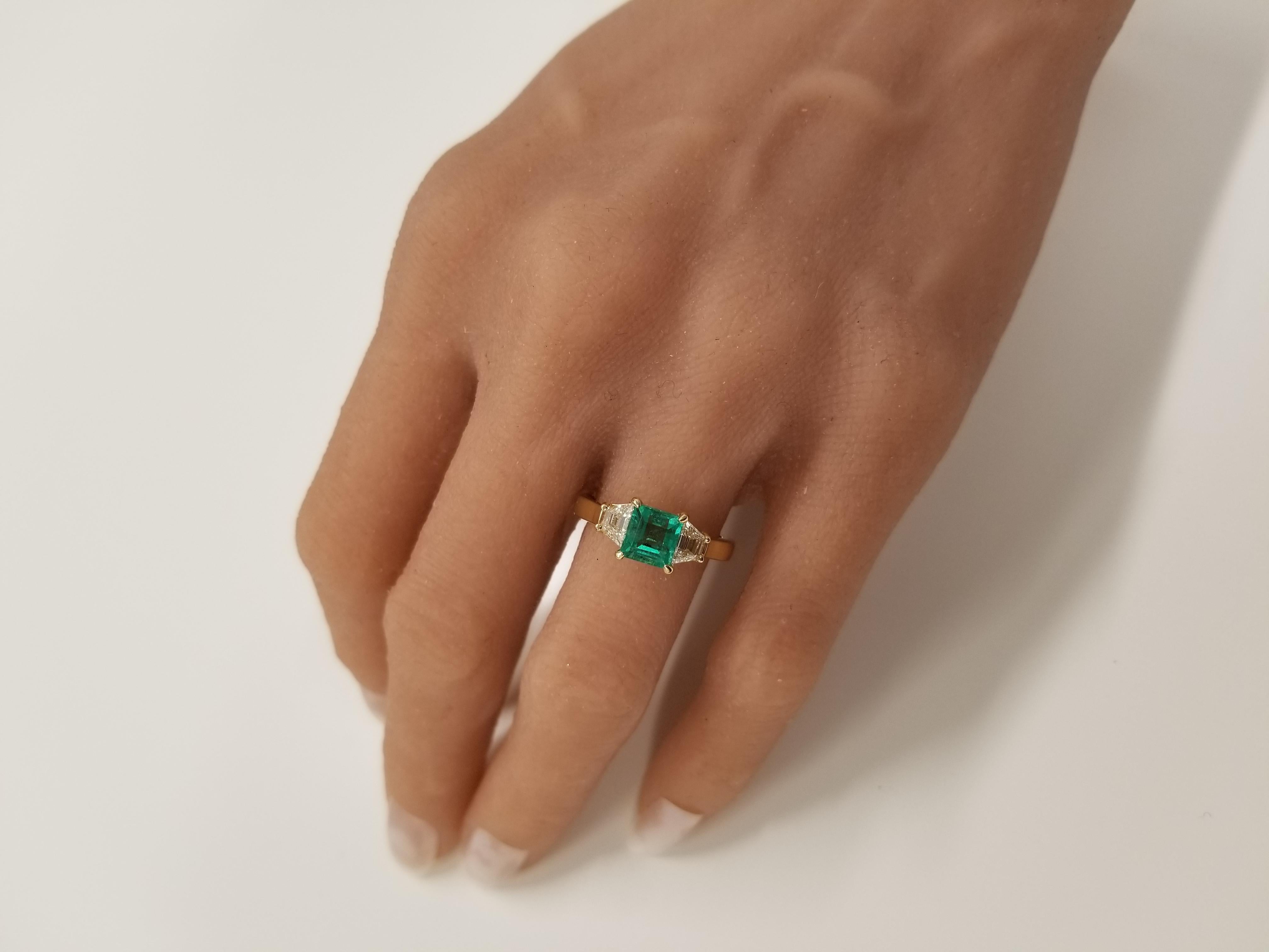 1.38 Carat Emerald Cut Emerald and Diamond Cocktail Ring in 18 Karat Gold In New Condition In Chicago, IL