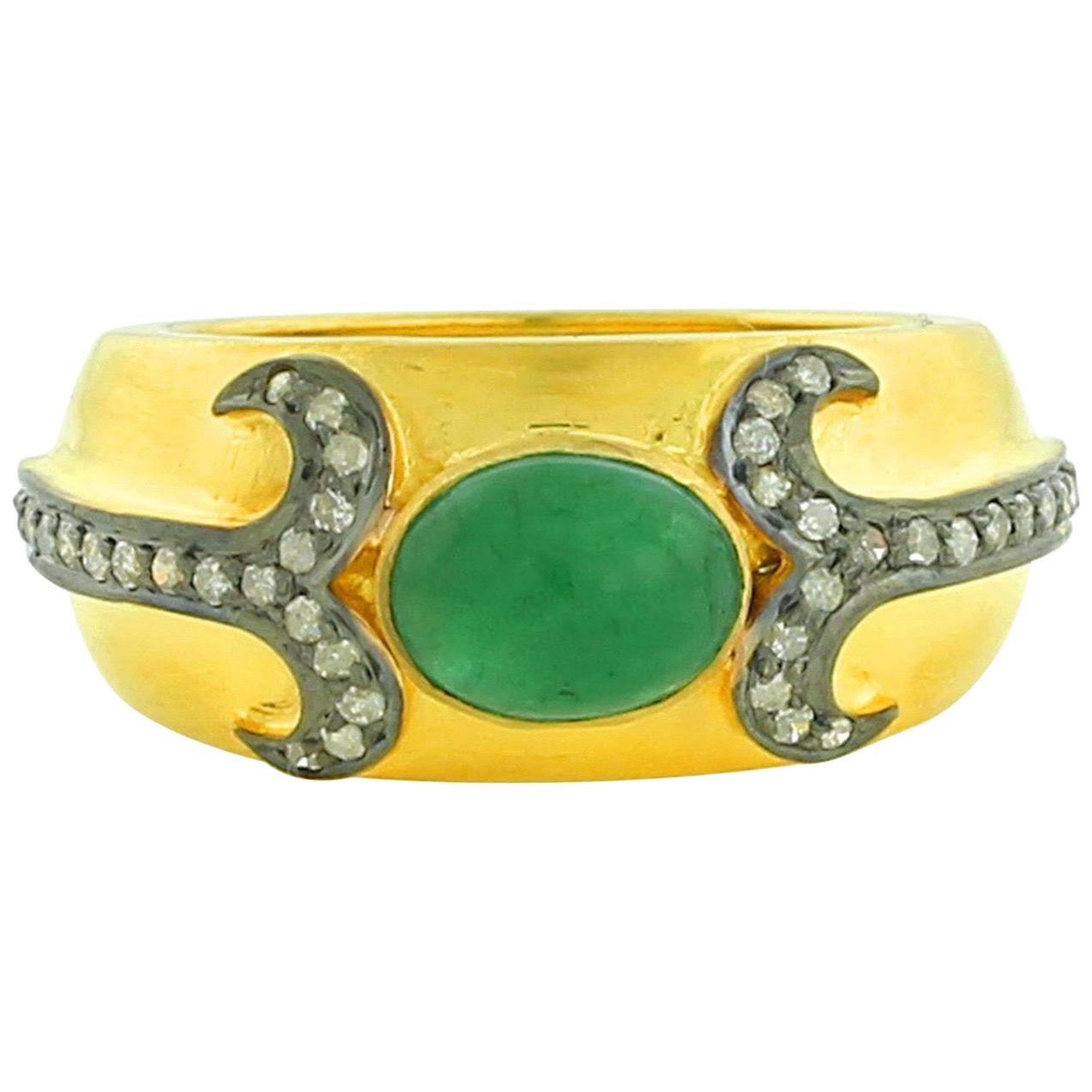 1.38 Carat Emerald Diamond 18 Karat Yellow Gold Cocktail Ring For Sale