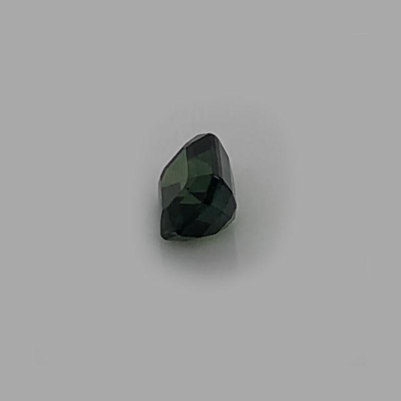 Taille émeraude Saphir vert en forme d'émeraude de 1,38 carat, certifié GIA, non chauffé en vente