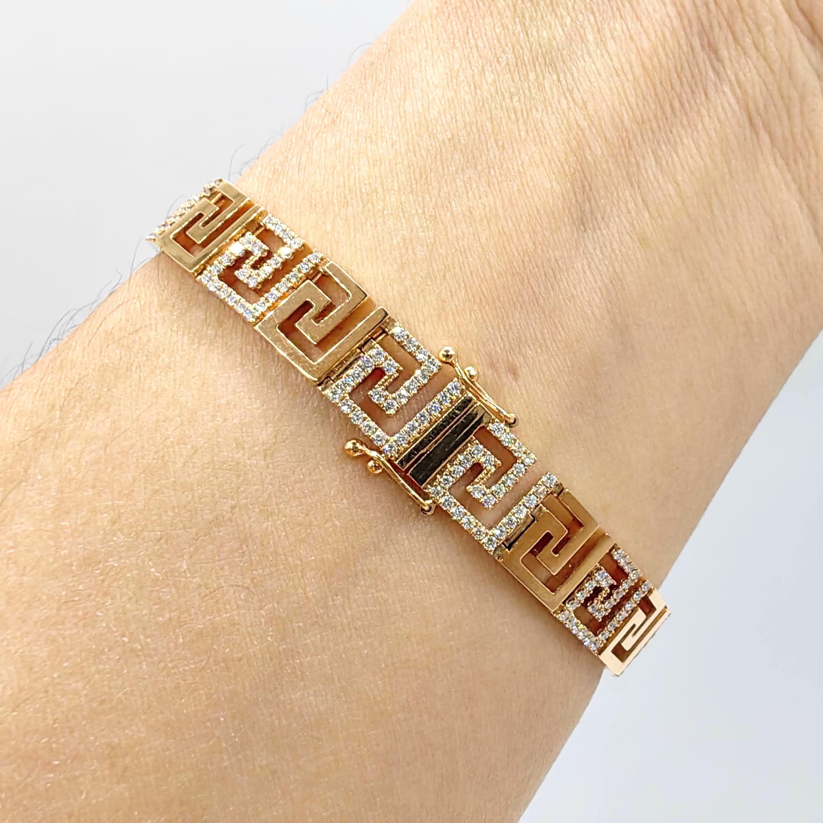 1.38 Carat Greek Key Maze Geometric Pavé Diamond Bracelet in 18K Rose Gold For Sale 5