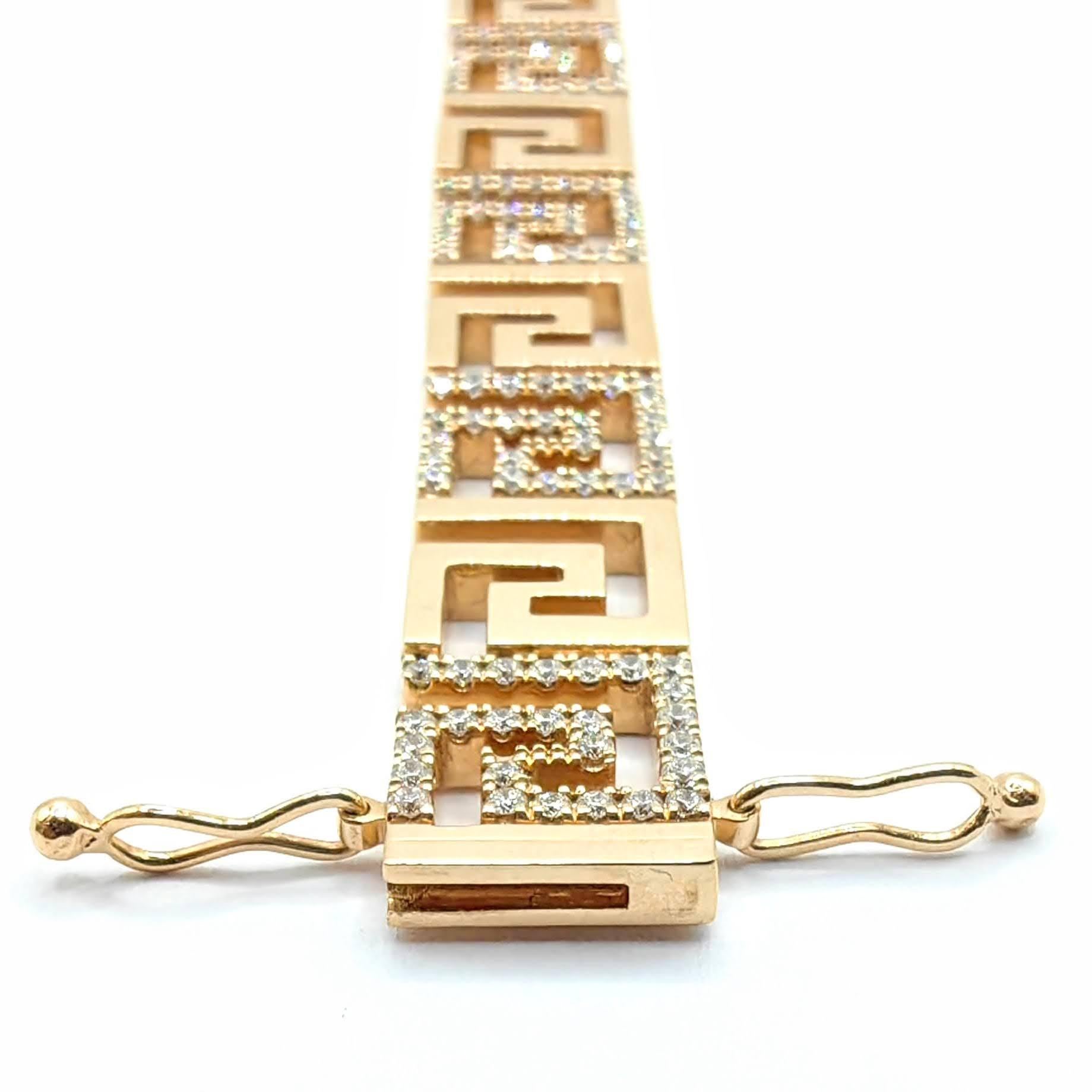 1.38 Carat Greek Key Maze Geometric Pavé Diamond Bracelet in 18K Rose Gold For Sale 1