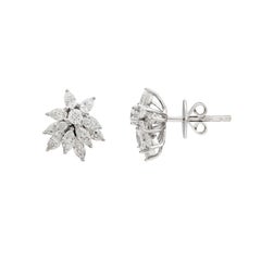 1,38-Karat-Ohrstecker mit mehrreihigen Marquise-Diamanten im „Starburst Blossom“-Design aus 18-karätigem Gold