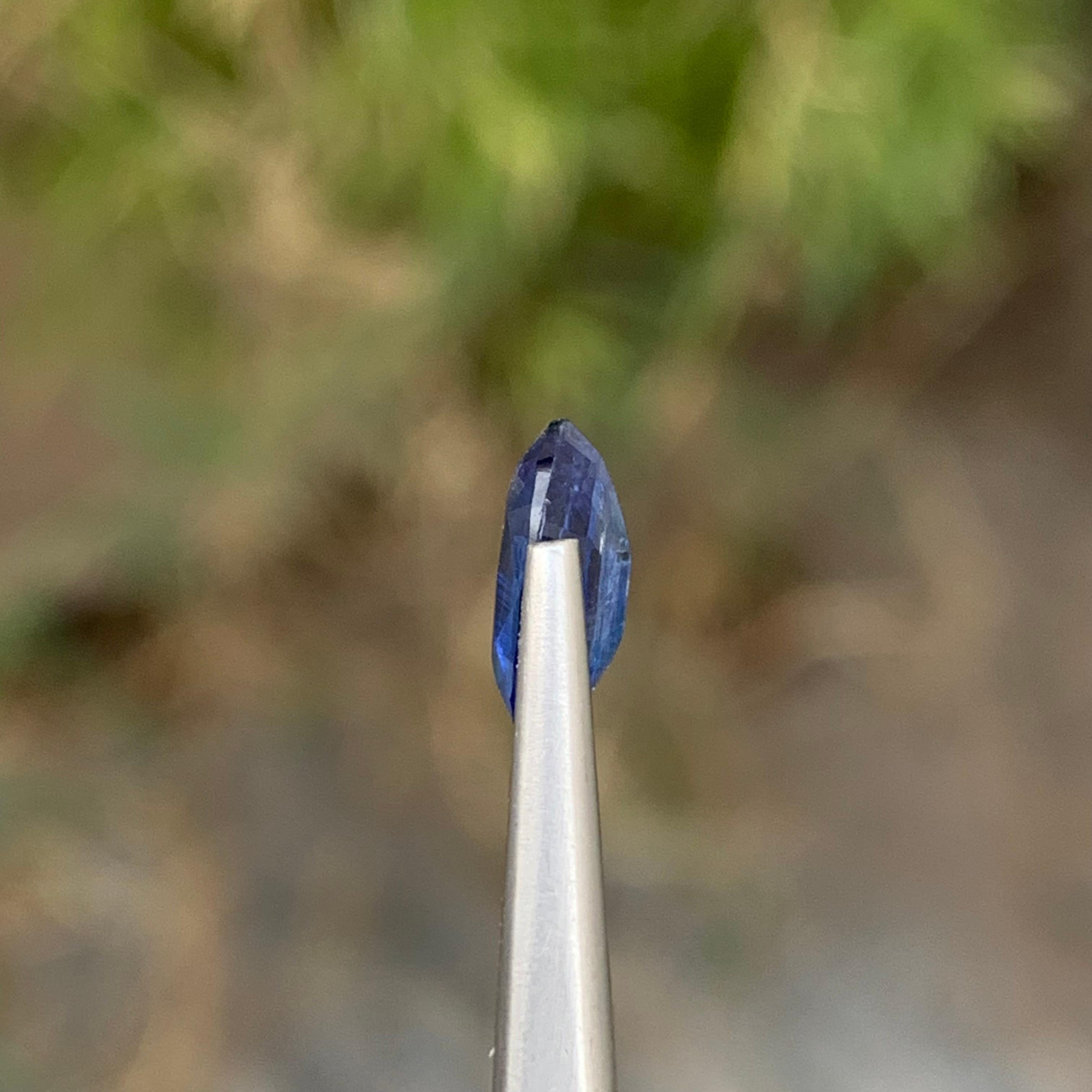 1.38 Carat Natural Loose kyanite Oval Shape Gem For Afghanistan Mine In New Condition For Sale In Peshawar, PK