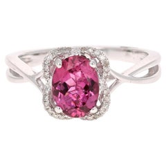 Bague en or blanc avec diamants et tourmaline rose de 1,38 carat