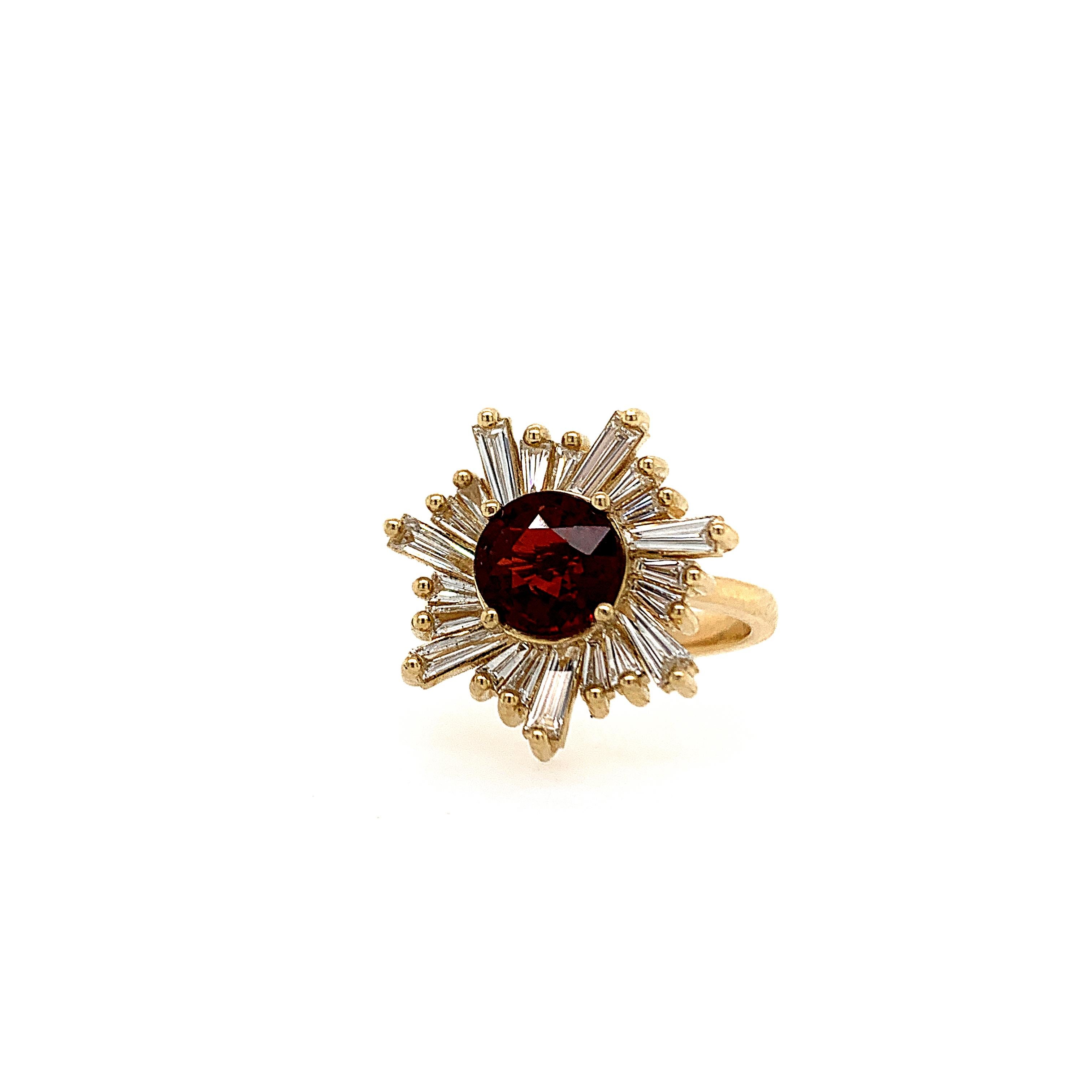 Round Cut 1.38 Carat Red Spinel and Diamond Sun Ring For Sale