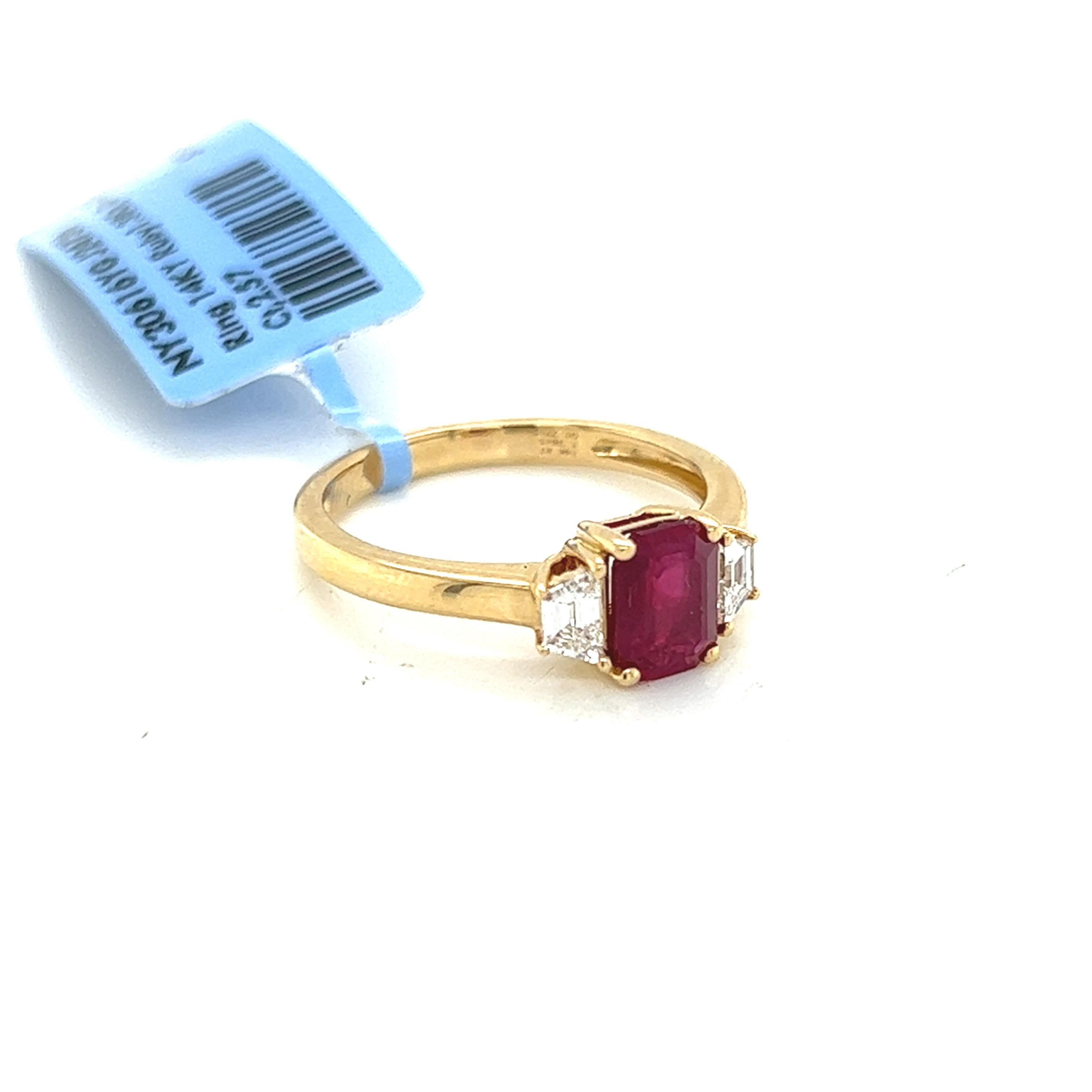 Contemporary 1.38 Carat Ruby and Diamond Three Stone Ring For Sale