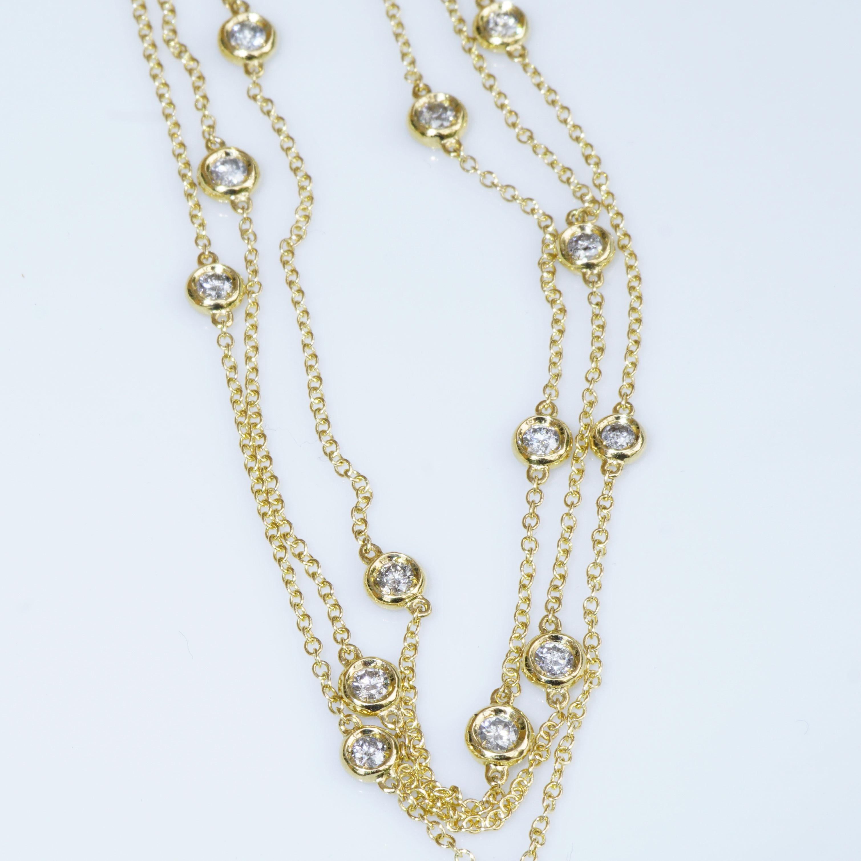 Modern 1.38 Carat Three-Row Chain 21 Fullcut Diamonds Amazing Decorative Italian Style For Sale