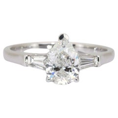 1.38 Carats IGI Certified 18k White Gold Diamond 3-Stone Ring