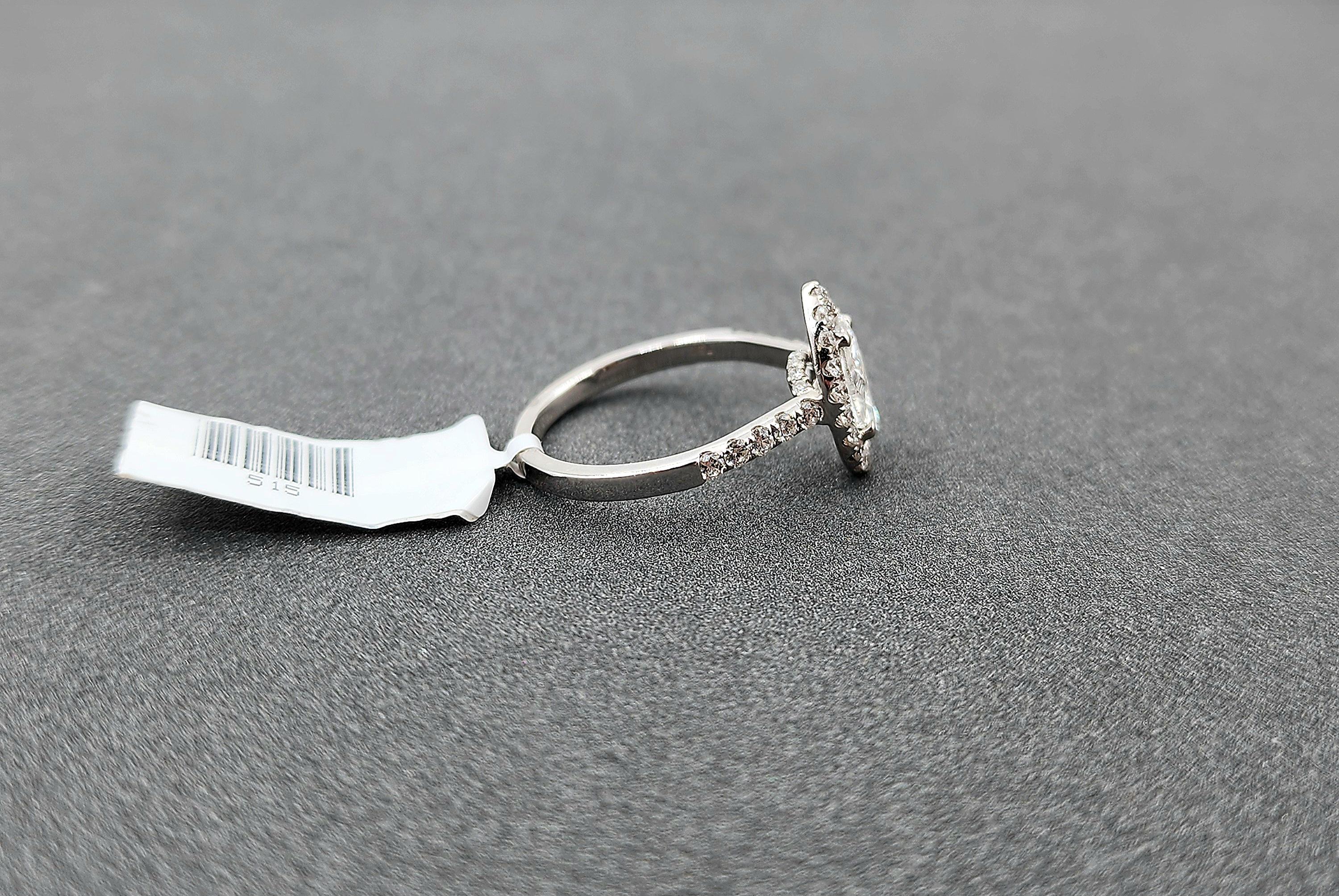 1.38 ct Marquise Diamond Ring For Sale 1