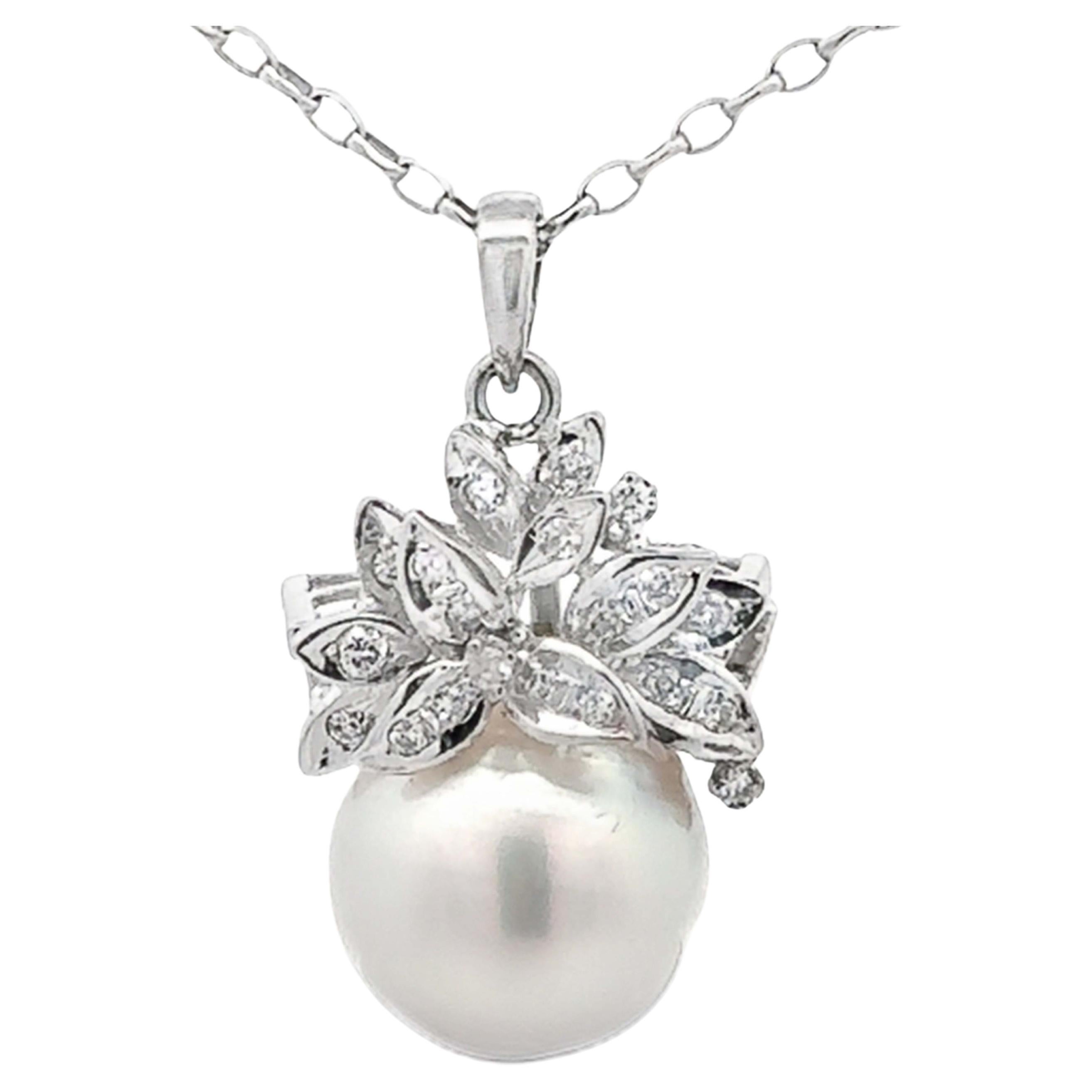 13.8 MM Pearl Diamond Pendant on Chain 18k White Gold Italy For Sale