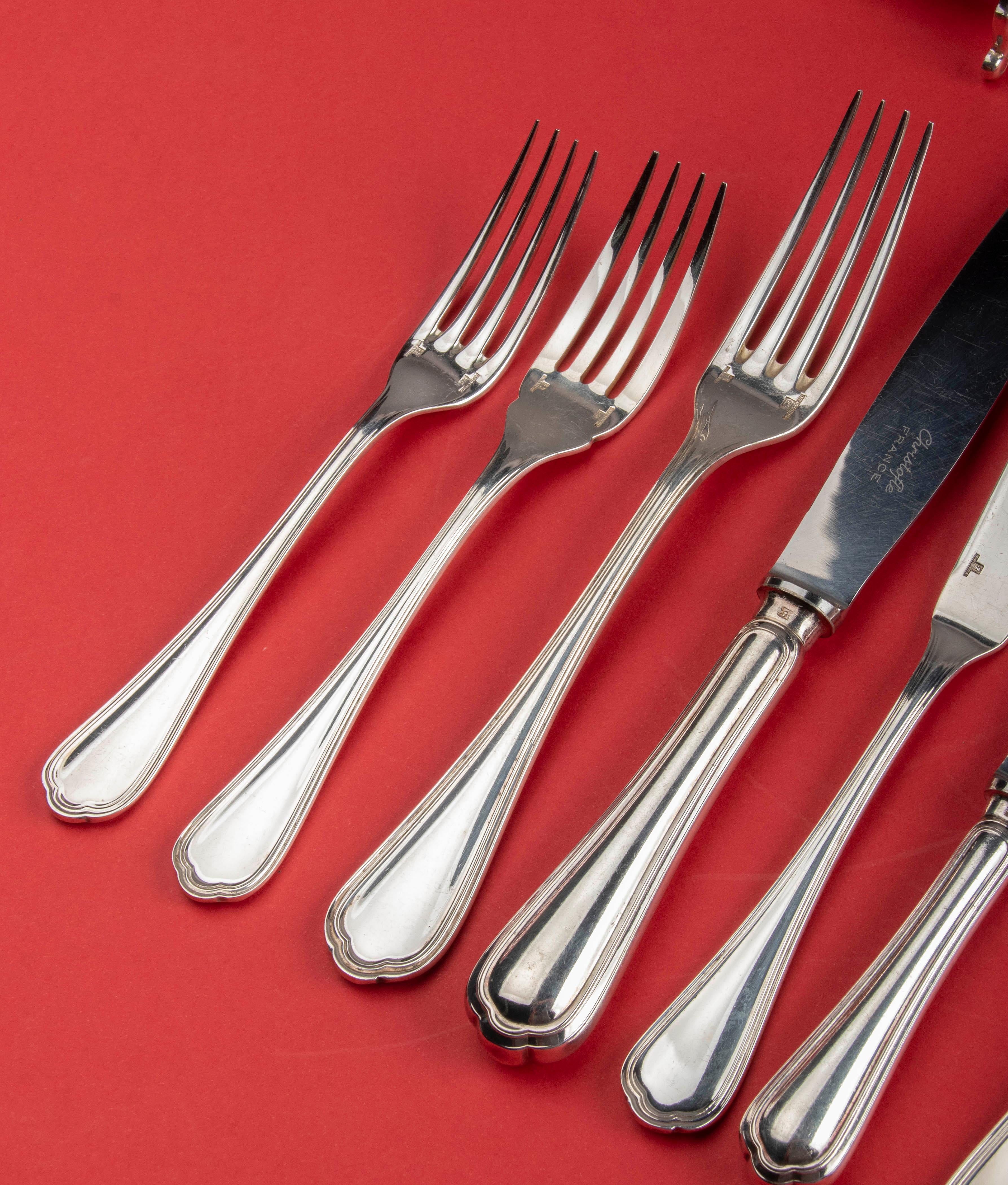 French 138-Piece Set of Silver Plated Flatware by Christofle Model Spatours For Sale