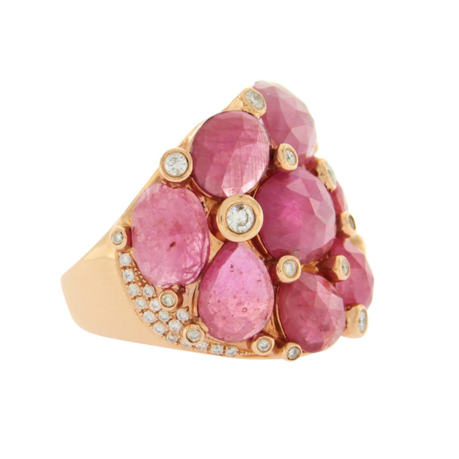 13.80 Ct Sliced Rose Cut Pink Sapphire & Diamonds In 14k Rose Gold Ring In Excellent Condition For Sale In Los Angeles, CA