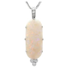 Opale da 13,82 carati e diamante da 0,24 carati, ciondolo in oro giallo da 18 carati, circa 1910
