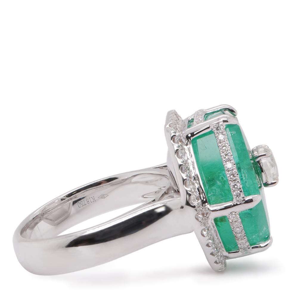 13,83 Karat kolumbianischer Smaragd & Diamant Kronenkopf Turner Ring 18K (Smaragdschliff)