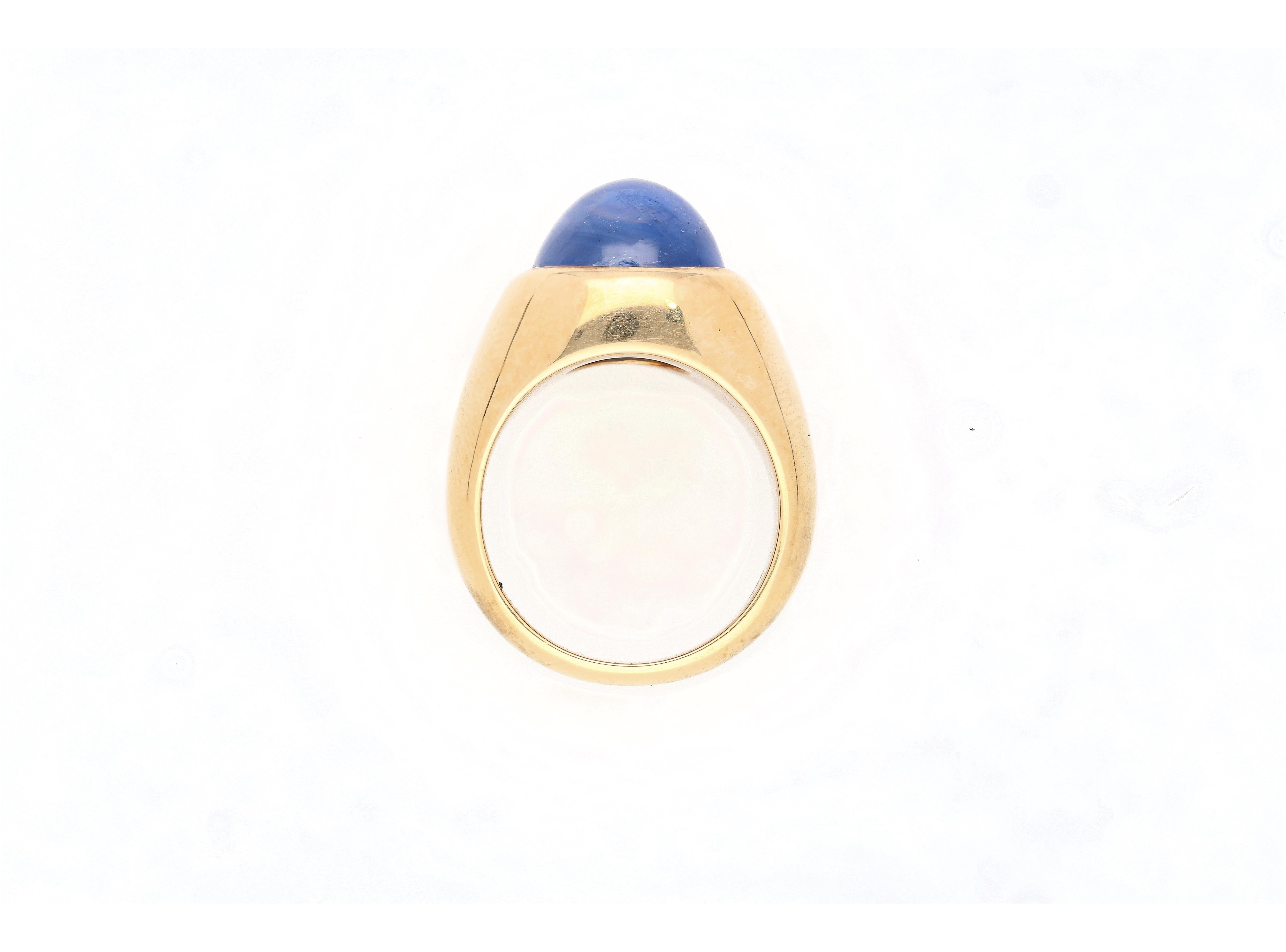Round Cut 13.83 Carat No Heat Sri Lanka Blue Star Sapphire Bezel 18K Yellow Gold Mens Ring For Sale