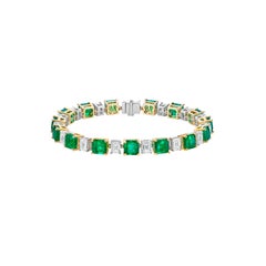 Sunita Nahata Smaragd 13,84 Karat. Tennisarmband aus 18KWYG mit Diamanten