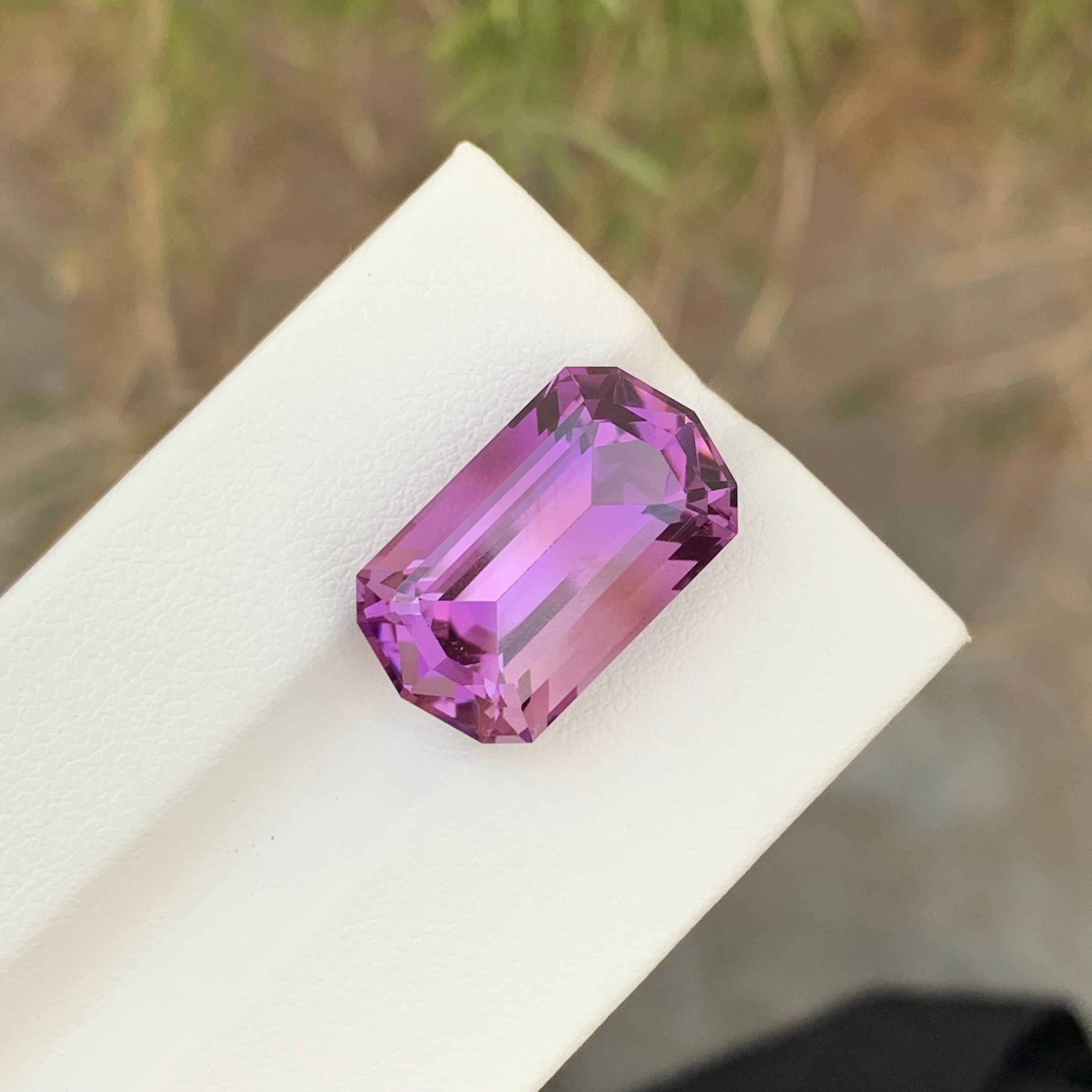 13.85 Carat Natural Loose Amethyst Gem For Necklace Jewelry For Sale 2