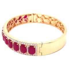 13.89 Carat Multi-Stone Ruby Oval Cut Bangle Bracelet