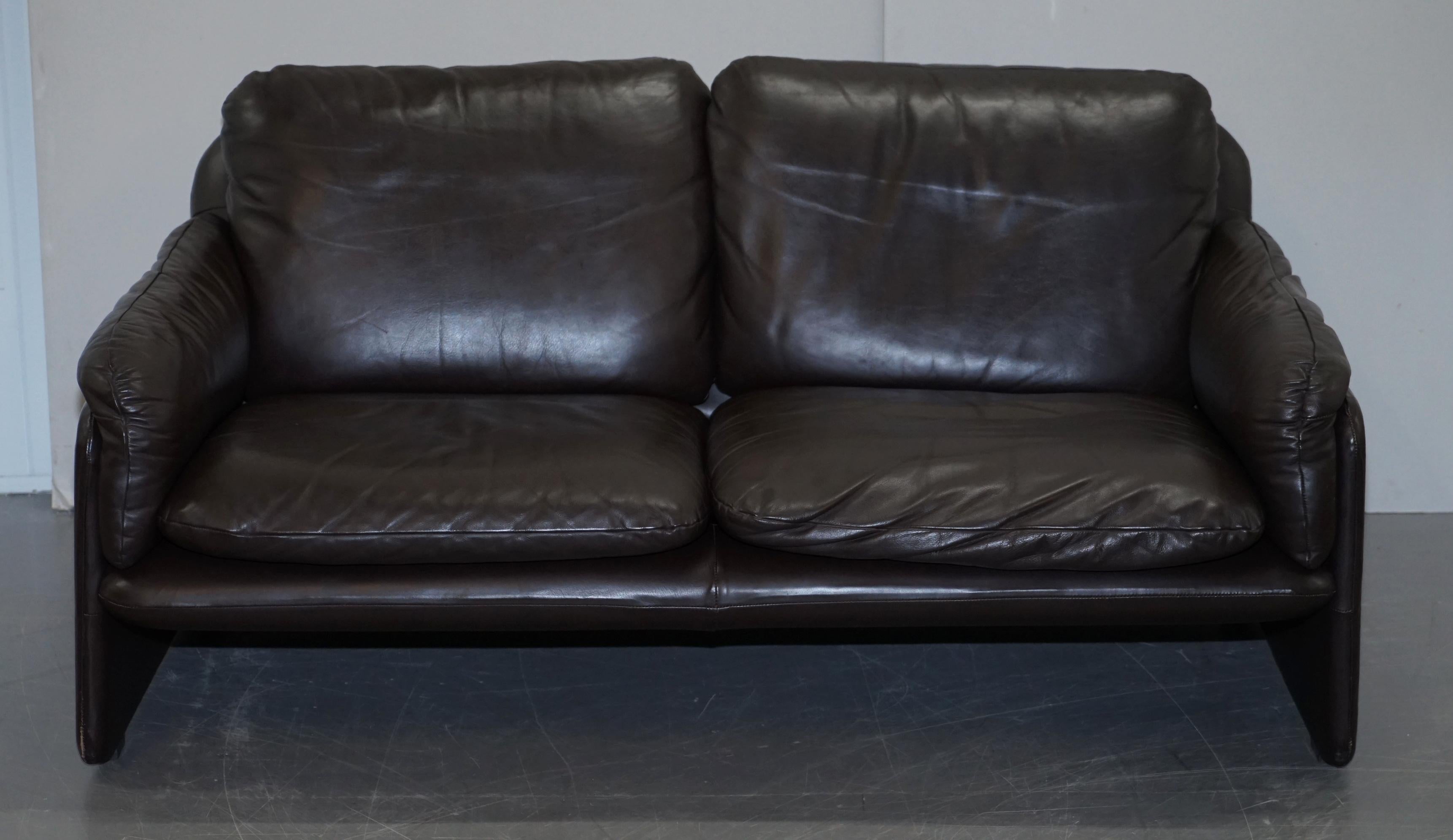 We are delighted to offer for sale this lovely small Mid-Century Modern Danish brown leather two-seat sofa

This sofa is a wonderful size, super art modern cool which seems to be the way with almost all the Danish leather seating from this era,