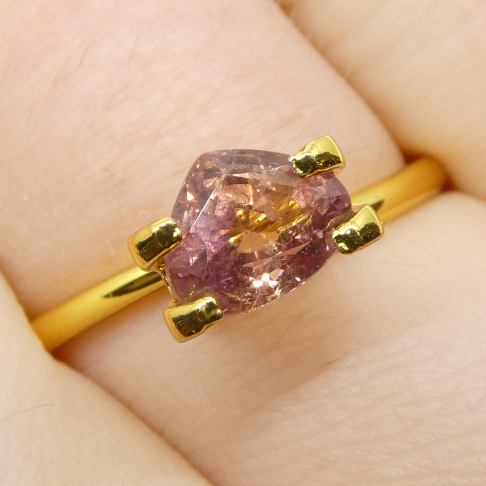 1,38ct Zaffiro Padparadscha rosa arancio a pera dalla Tanzania, non riscaldato in vendita 1