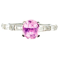 1,38ct Pink Sapphire & .62ctw Diamond Ring in Weißgold