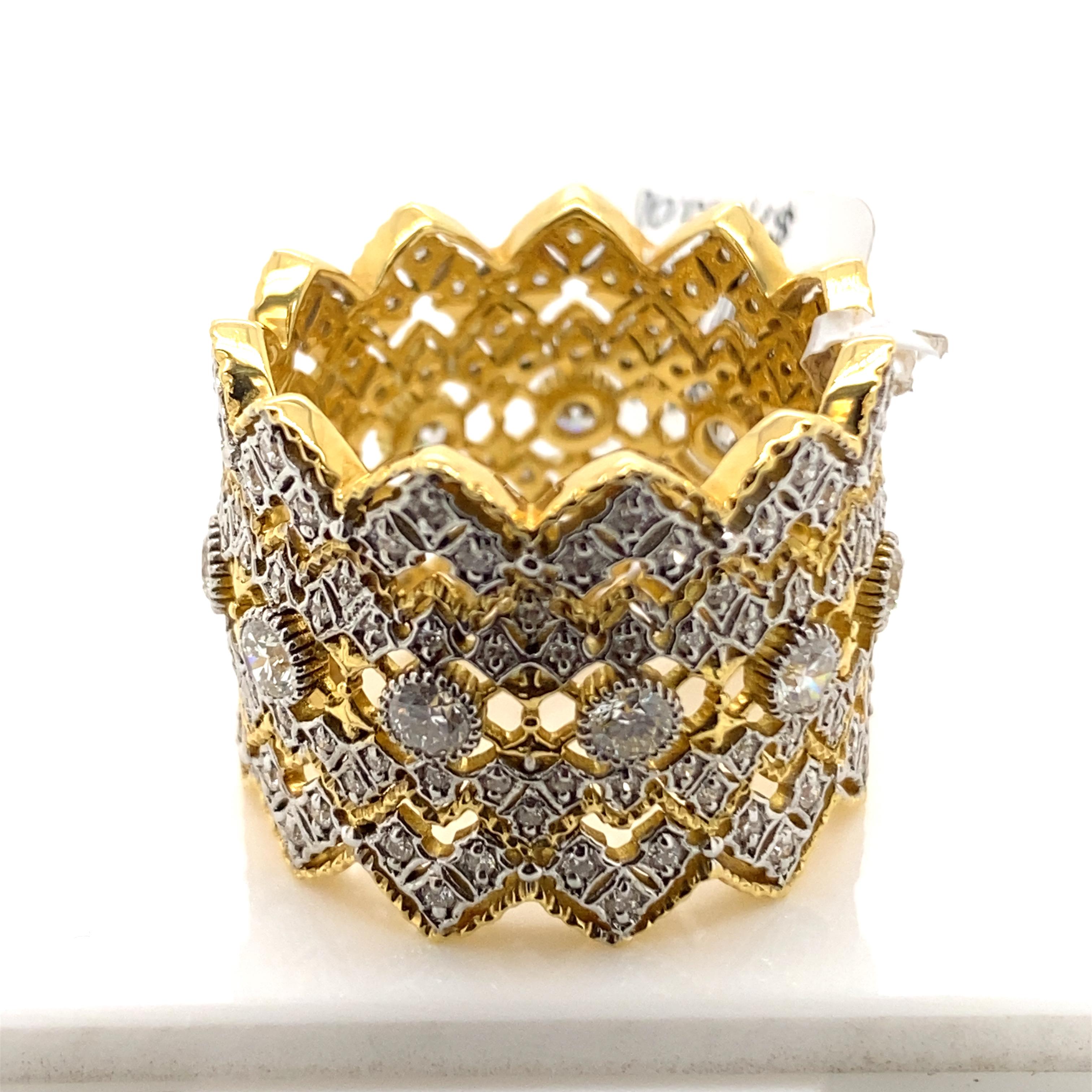 Taille ronde Bague de style victorien en or jaune et blanc 18 carats avec diamants de 1,38 carat, faite à la main en vente