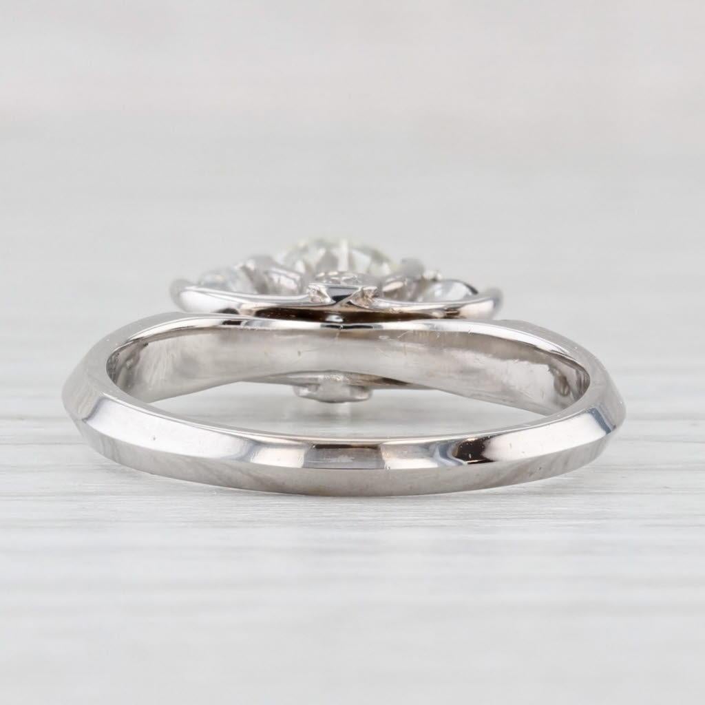 Anillo de compromiso de 3 piedras con diamante redondo de 1,38 ctw y oro blanco de 18k Talla 7 Corte redondo en venta