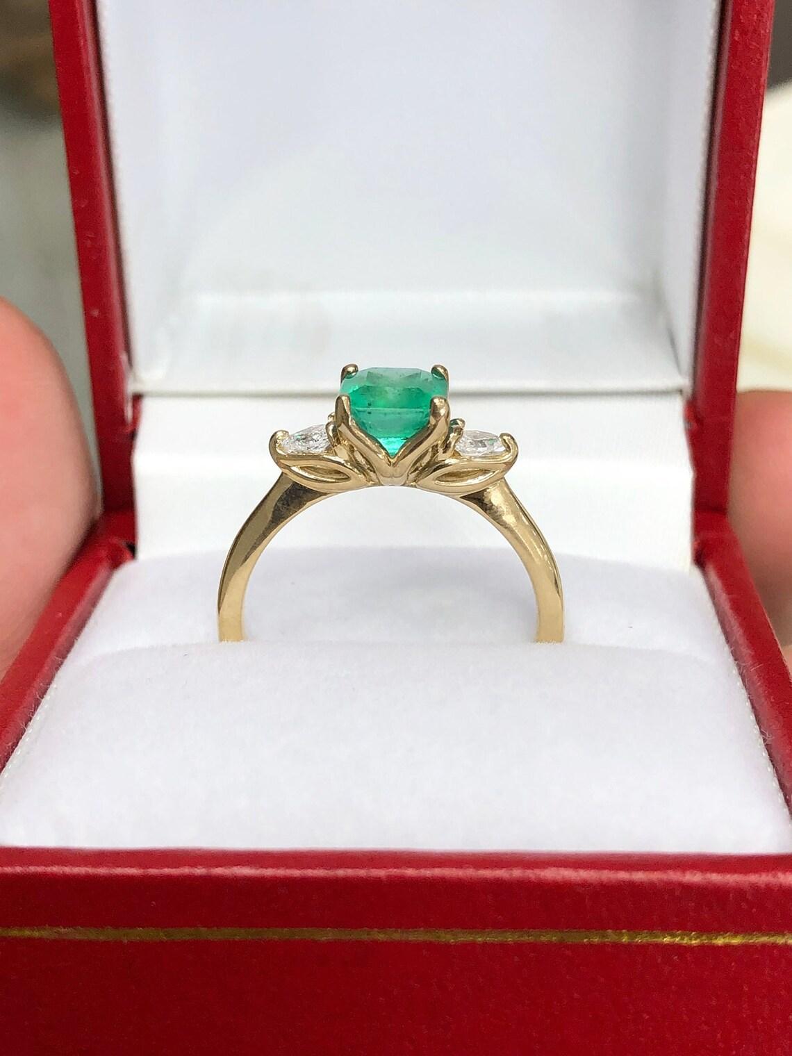 Modern 1.38tcw 14K Three Stone Colombian Emerald-Emerald Cut & Diamond Ring For Sale