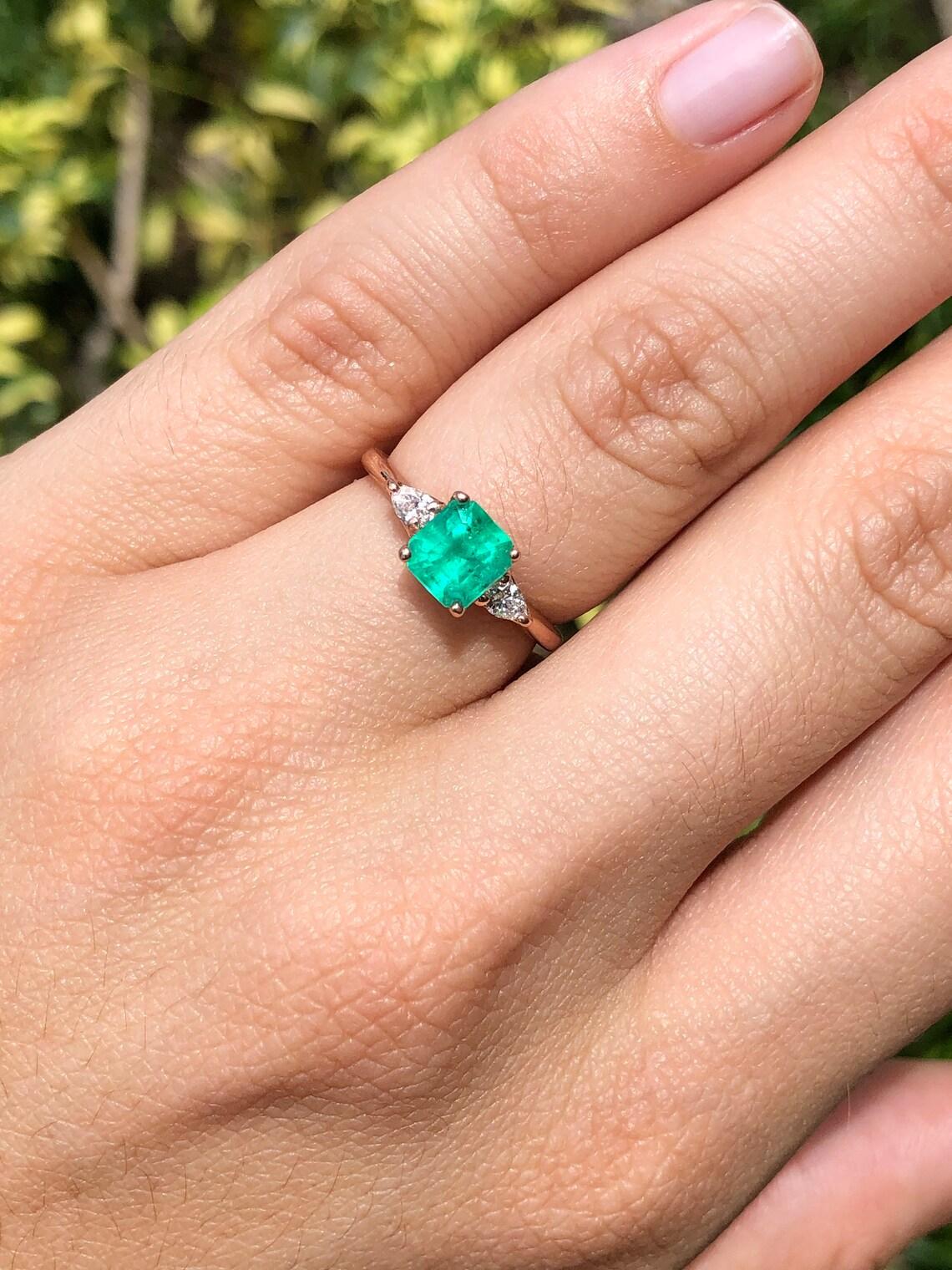 1.38tcw 14K Three Stone Colombian Emerald-Emerald Cut & Diamond Ring For Sale 1