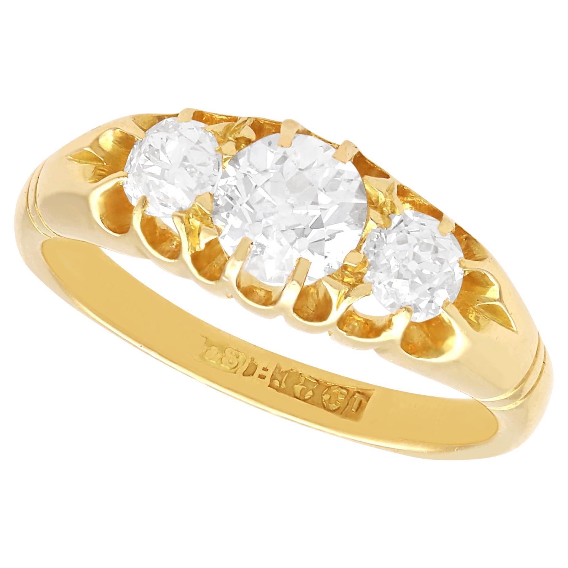 1.39 Carat Diamond and 18k Yellow Gold Trilogy Ring - Antique Circa 1900 in vendita