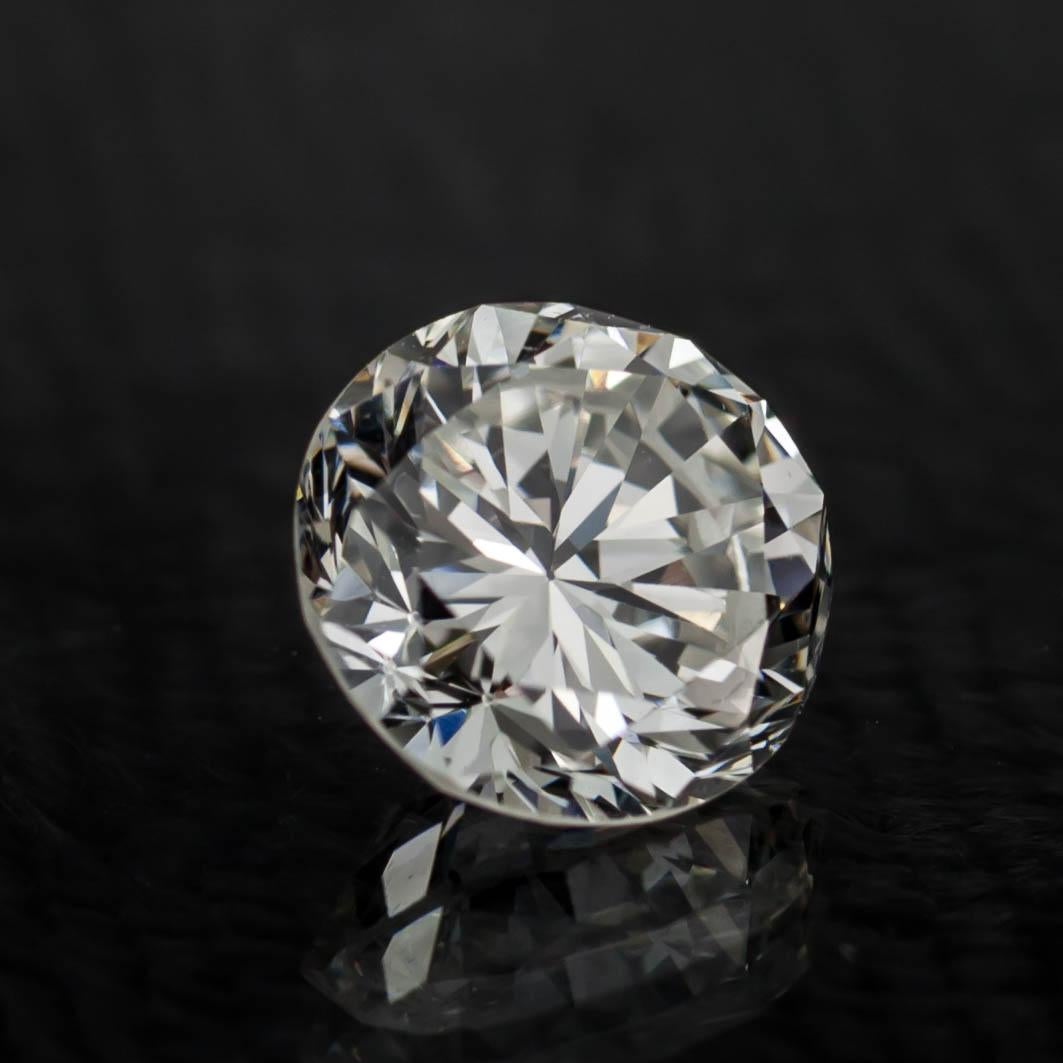 1.39 Carat Loose H / VS1 Round Brilliant Cut Diamond GIA Certified In Excellent Condition For Sale In Sherman Oaks, CA
