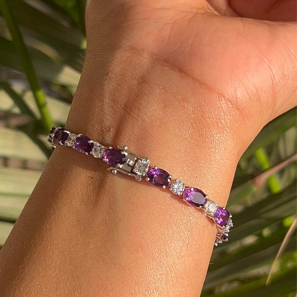 Natural Amethyst 13.9 Carat Tennis Bracelet Luxury Jewelry Gift in 925 Silver In New Condition For Sale In New York, NY