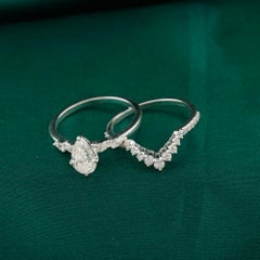 1,39 Karat. Ring mit Naturdiamant in 18-karätigem Weißgold im Birnen-Design