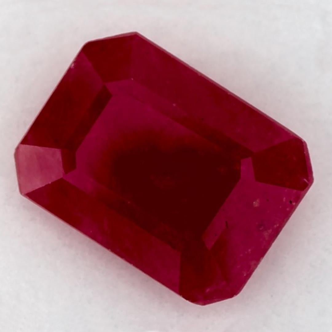 Une pierre de naissance exquise de couleur rouge pour le mois de juillet, censée véhiculer un statut de pouvoir et de richesse.

Explorez la vibrante collection d'émeraudes, de rubis et de saphirs de notre magasin, disponibles sous forme de pierres