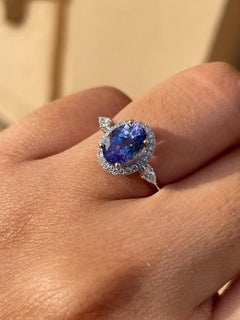1.39 Carat Tanzanite Gemstone Diamond Ring in 18k Solid White Gold
