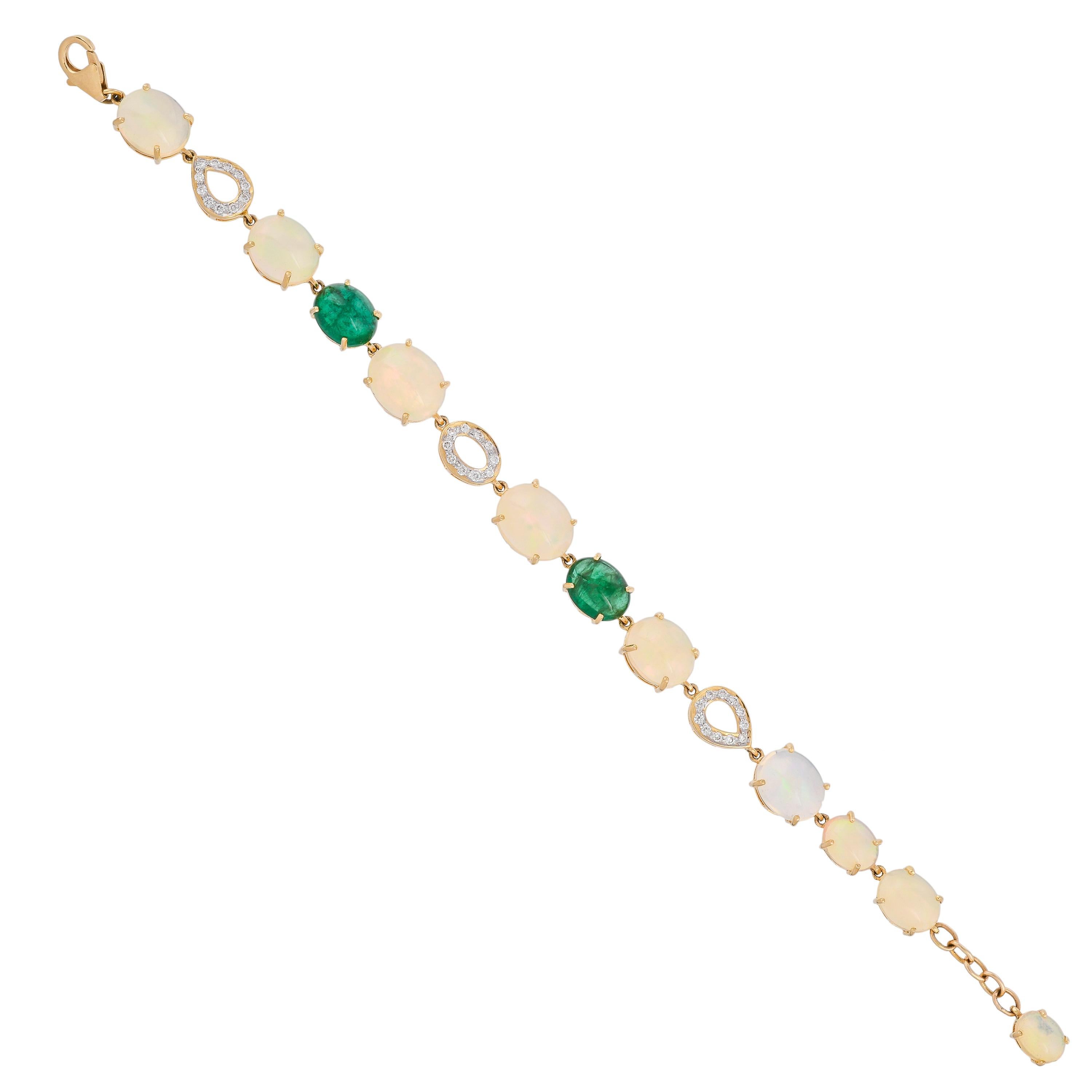 Cabochon 13.90 Carat Ethiopian Opal Emerald and Diamond 18kts Yellow Gold Bracelet For Sale