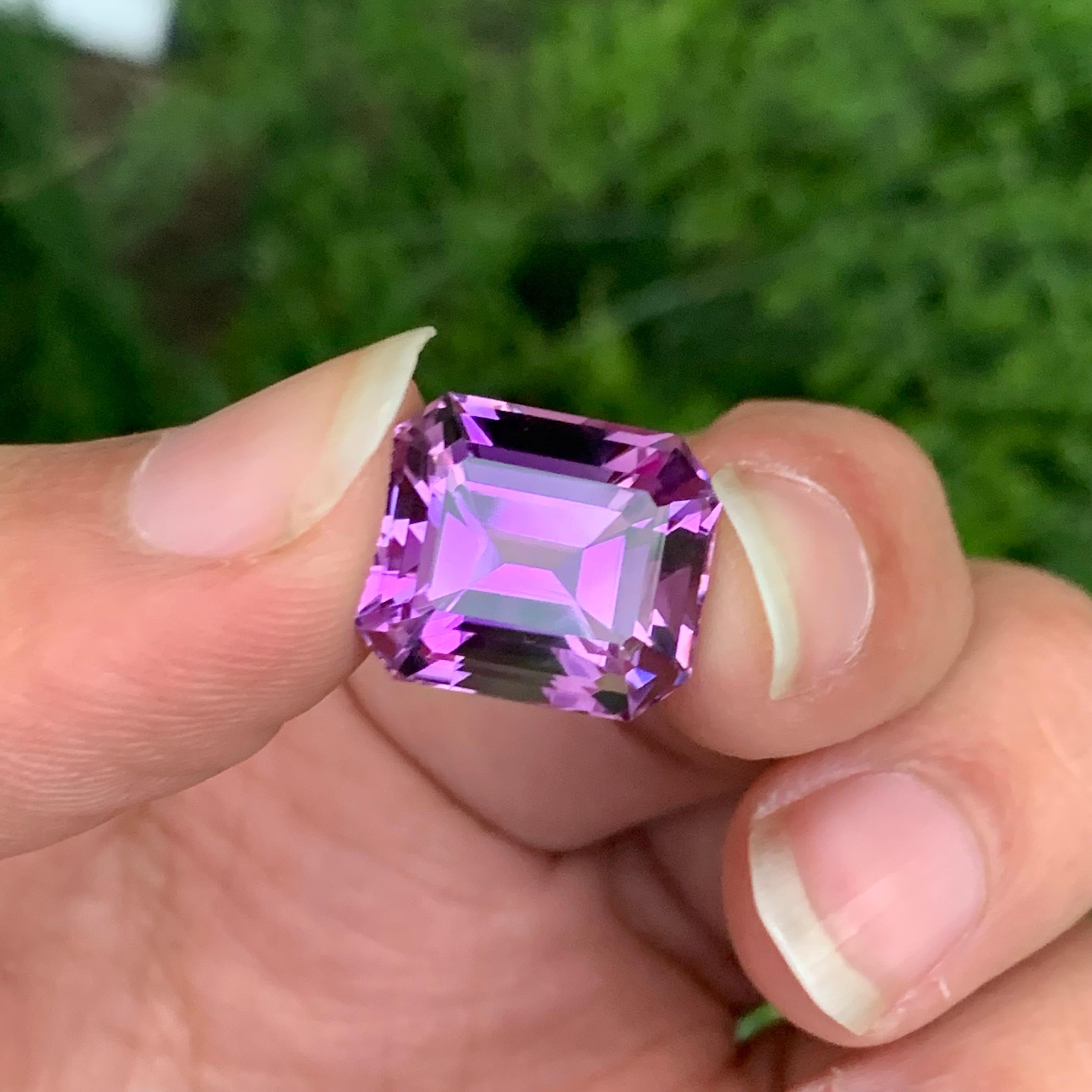 13.90 Karat natürlicher loser Amethyst Smaragd Form Edelstein im Angebot 6