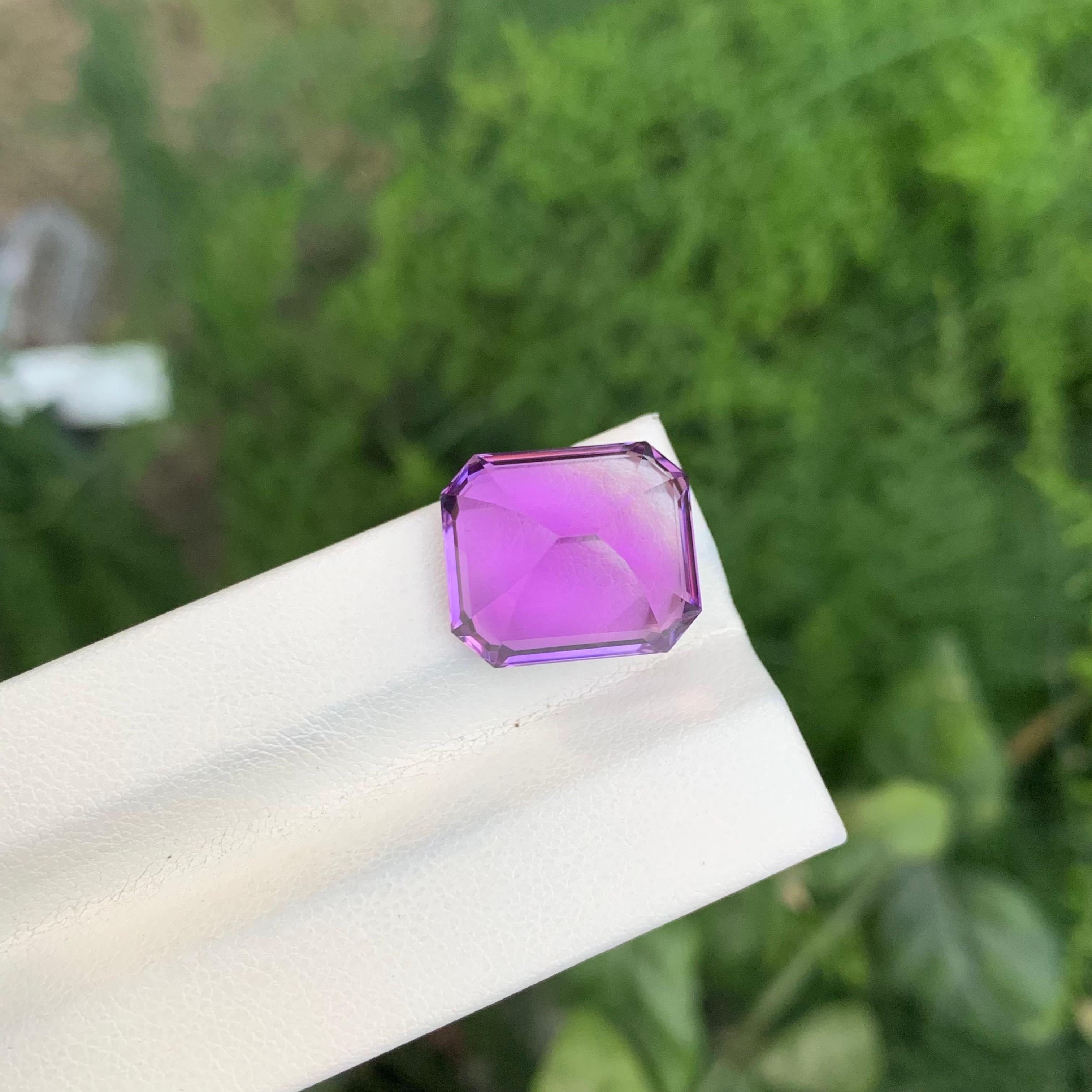 13.90 Karat natürlicher loser Amethyst Smaragd Form Edelstein im Angebot 1