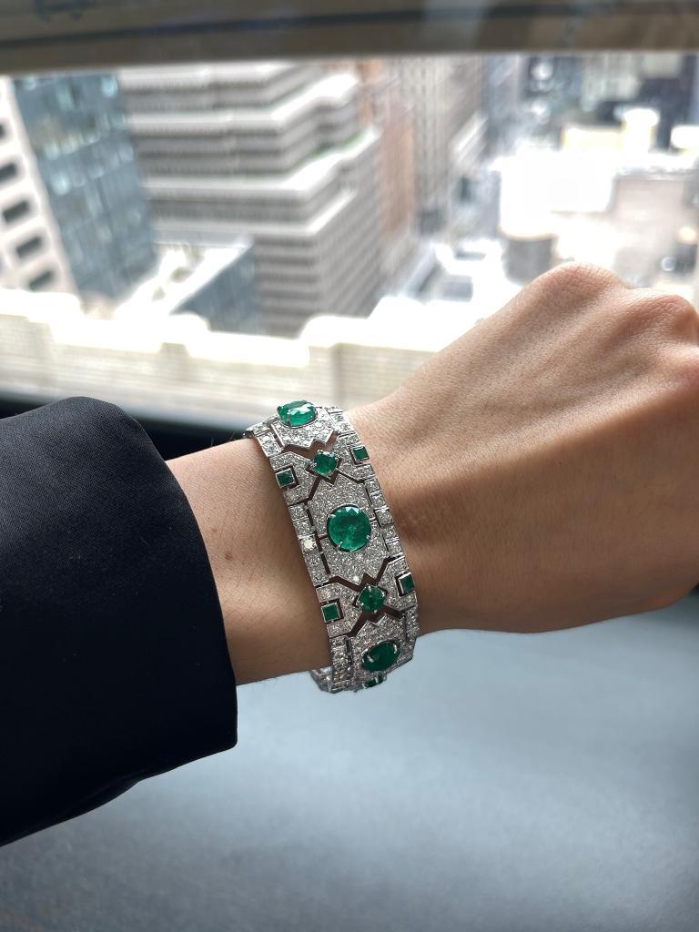 13.92 Carat Emerald and Diamond Art Deco Style Bracelet  In New Condition In New York, NY