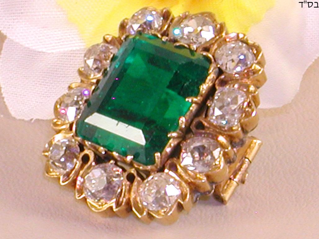 antique emerald brooch