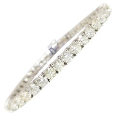 13.95 Carat Round Brilliant Cut Diamond Tennis Bracelet 14 Karat White Gold