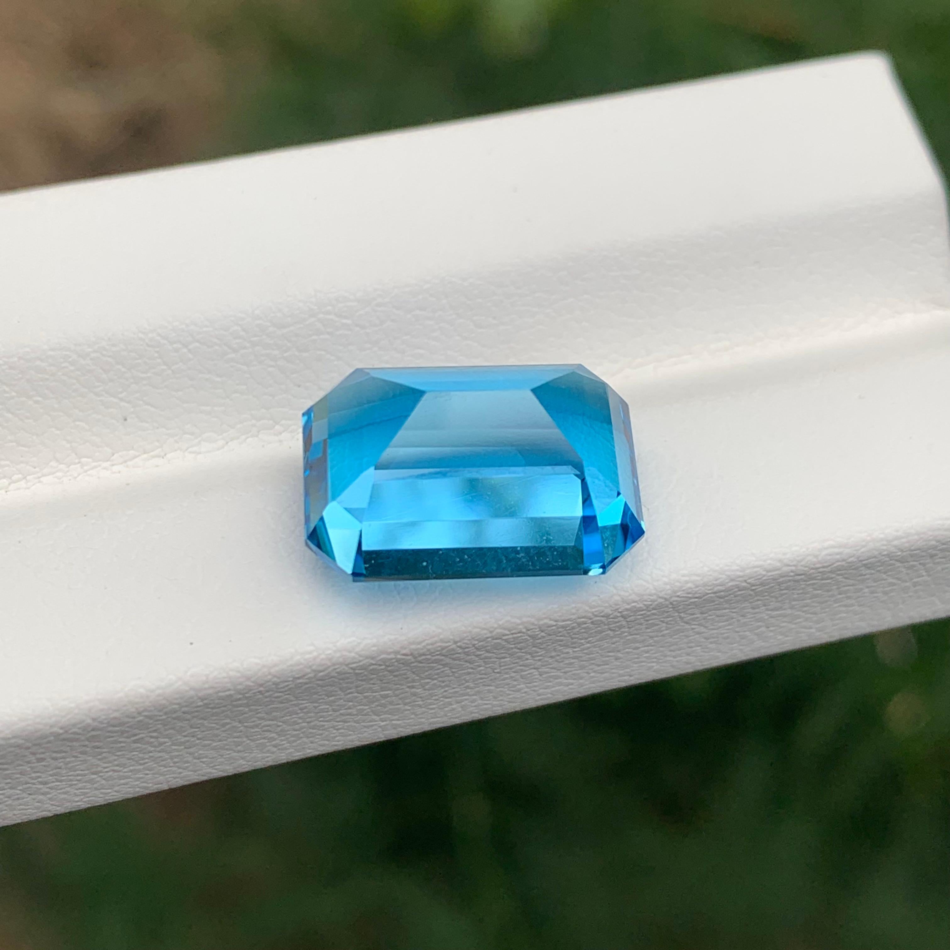13.95 Carat Stunning Loose Swiss Blue Topaz Emerald Shape Gemstone For Sale 5