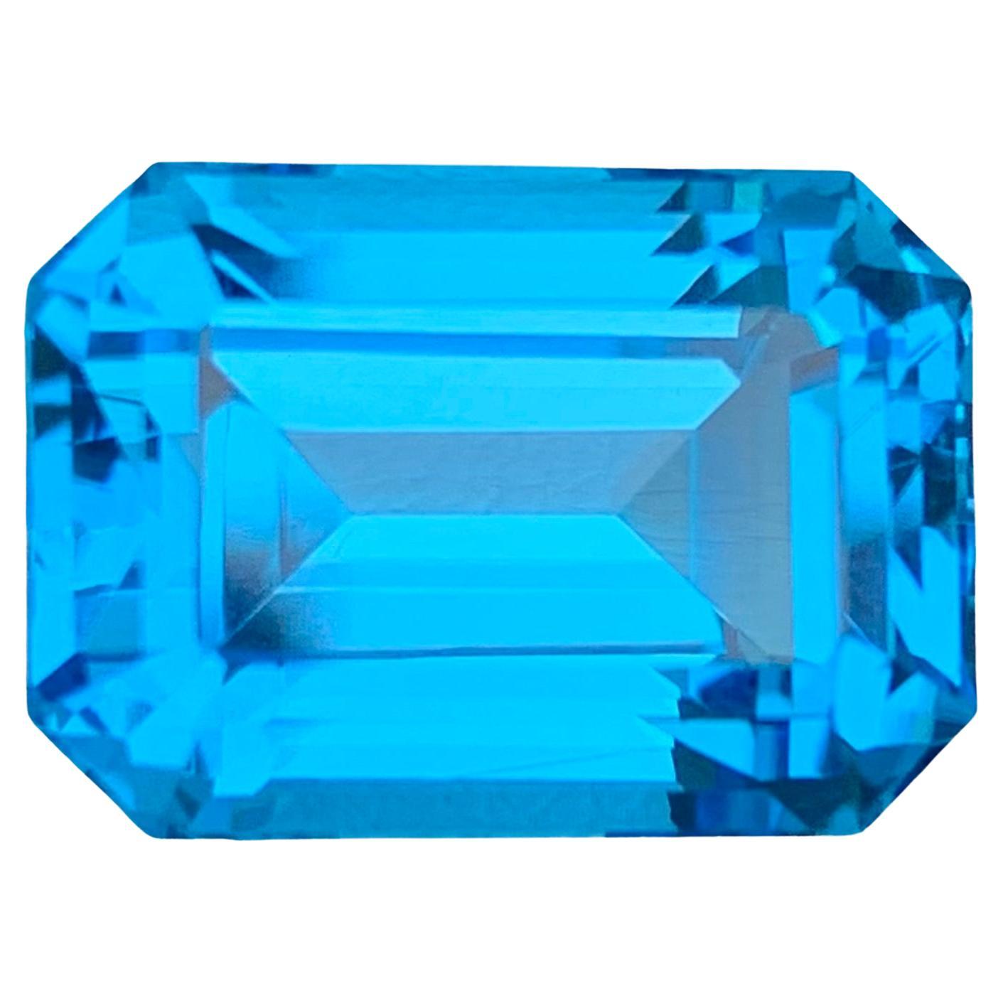 13.95 Carat Stunning Loose Swiss Blue Topaz Emerald Shape Gemstone For Sale