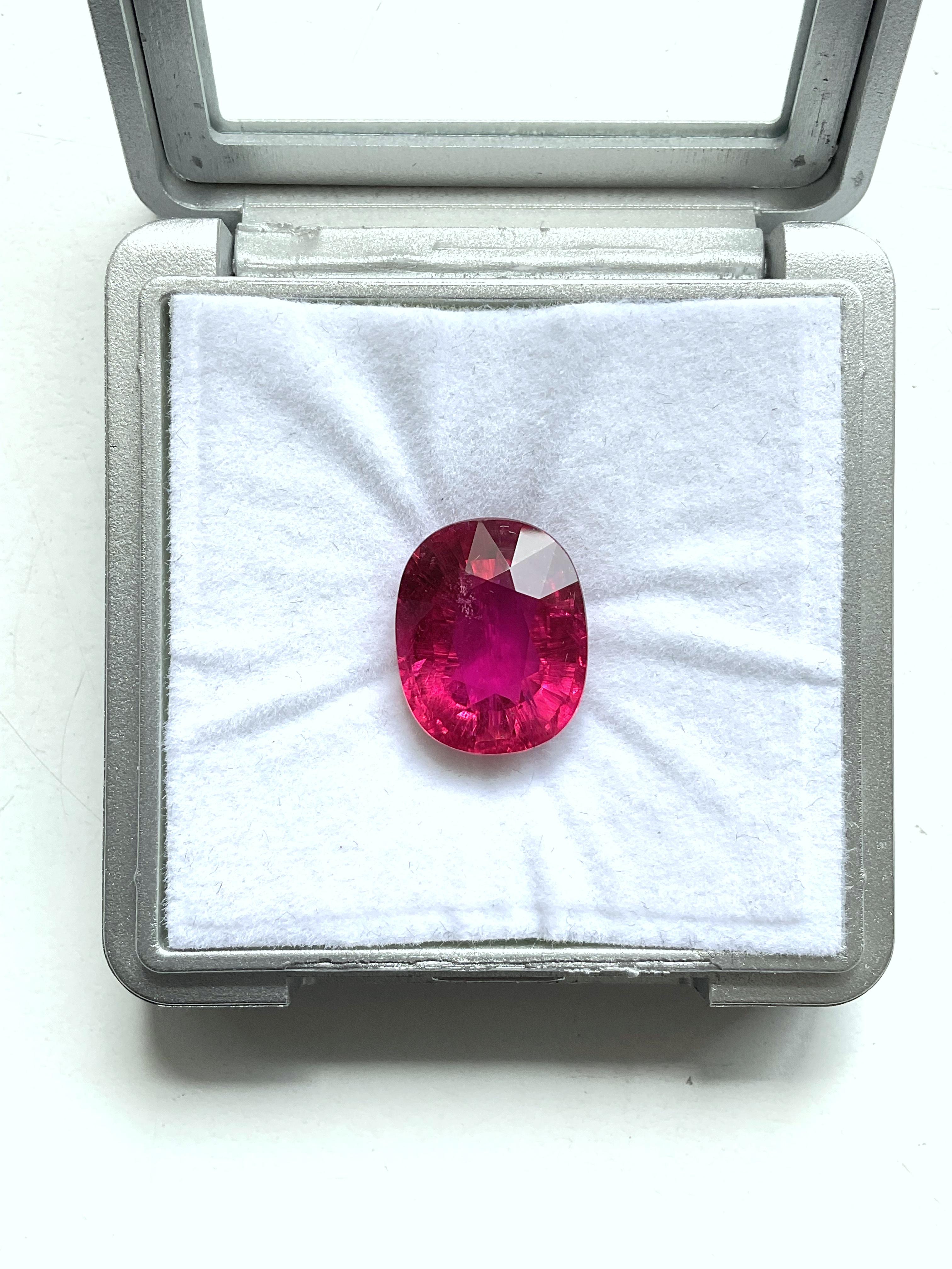 Taglio cuscino 13.95 Carats Rubellite Tourmaline Cushion Cut stone For Jewelry Natural gemstone in vendita