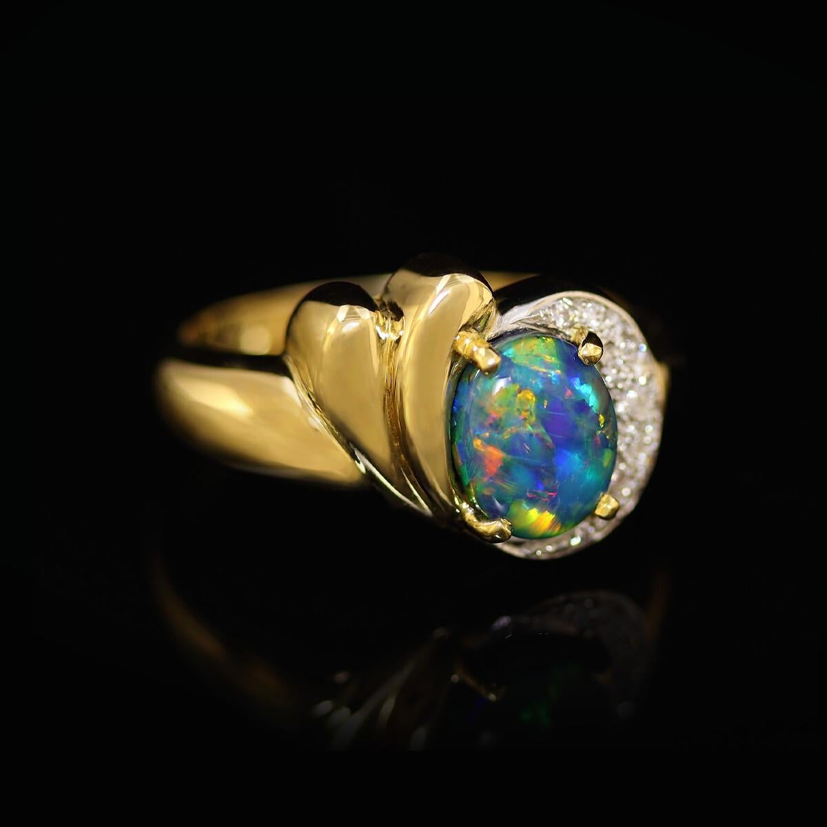 Cabochon 1.39ct Australian Black Opal, Diamond, 18K Yellow Gold & Platinum Ring For Sale