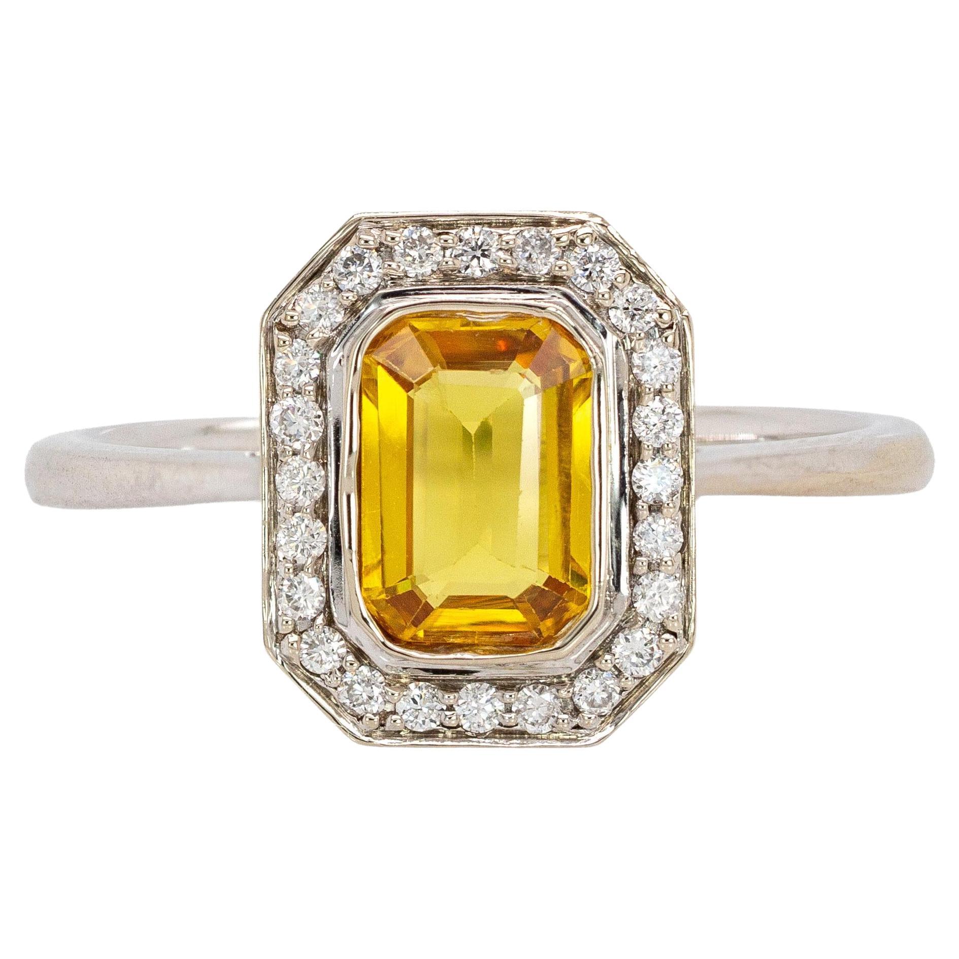 Anillo de zafiro amarillo de Ceilán de 1,3 ct con halo de diamantes naturales en oro macizo de 14 quilates en venta