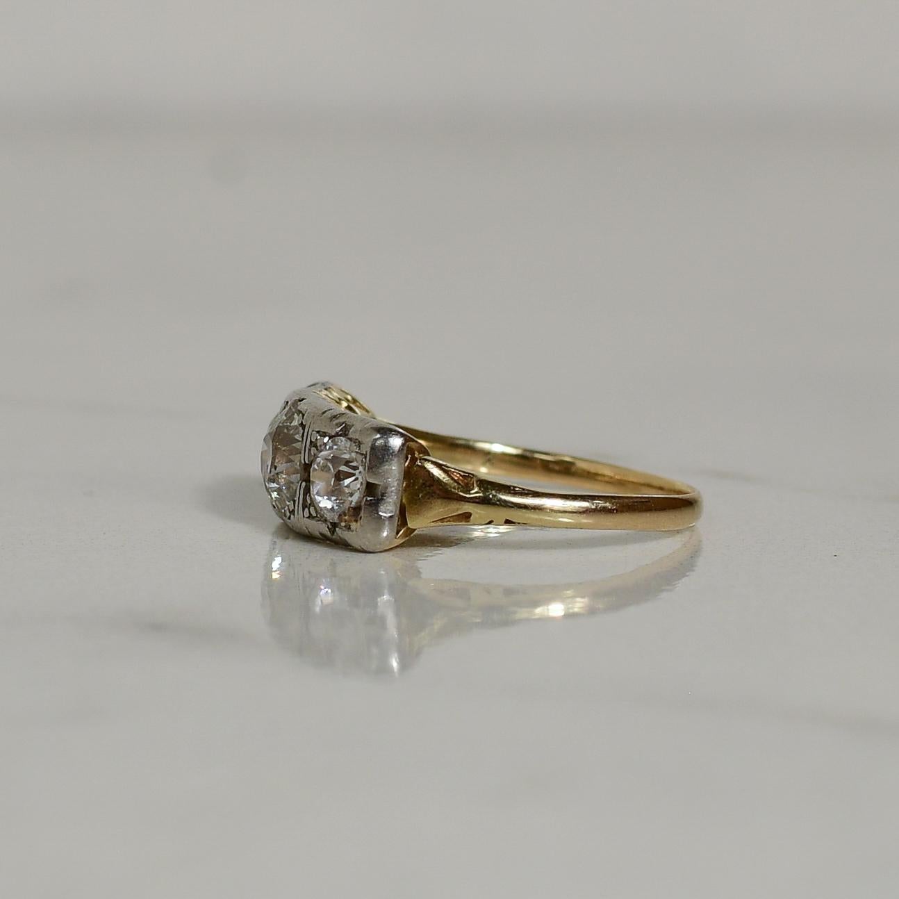 1.3cttw Art Deco 3 Stone Old European Cut Diamond Ring in 14K Gold & Platinum In Good Condition In Addison, TX