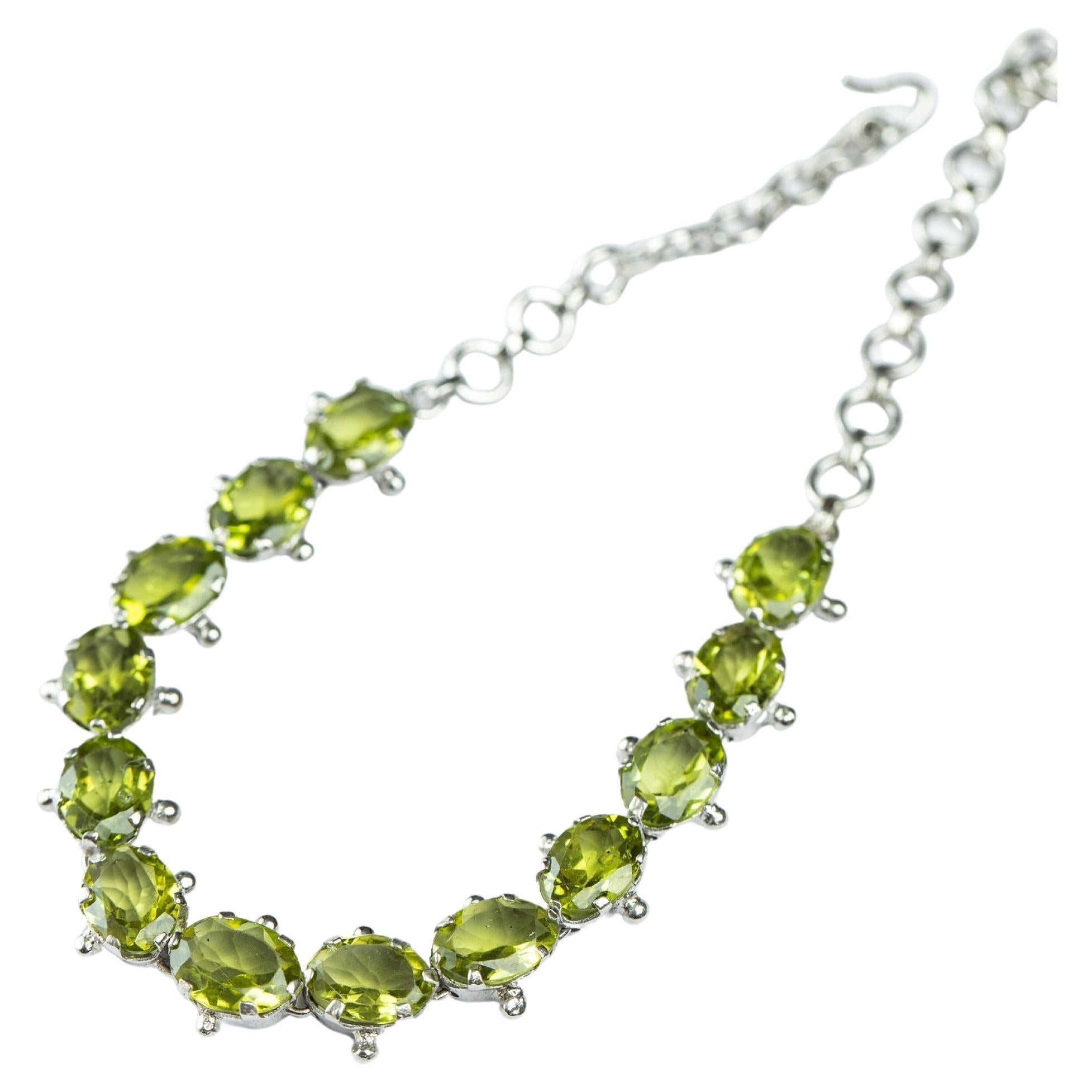 Pulsera de peridoto verde menta de 13 quilates en venta