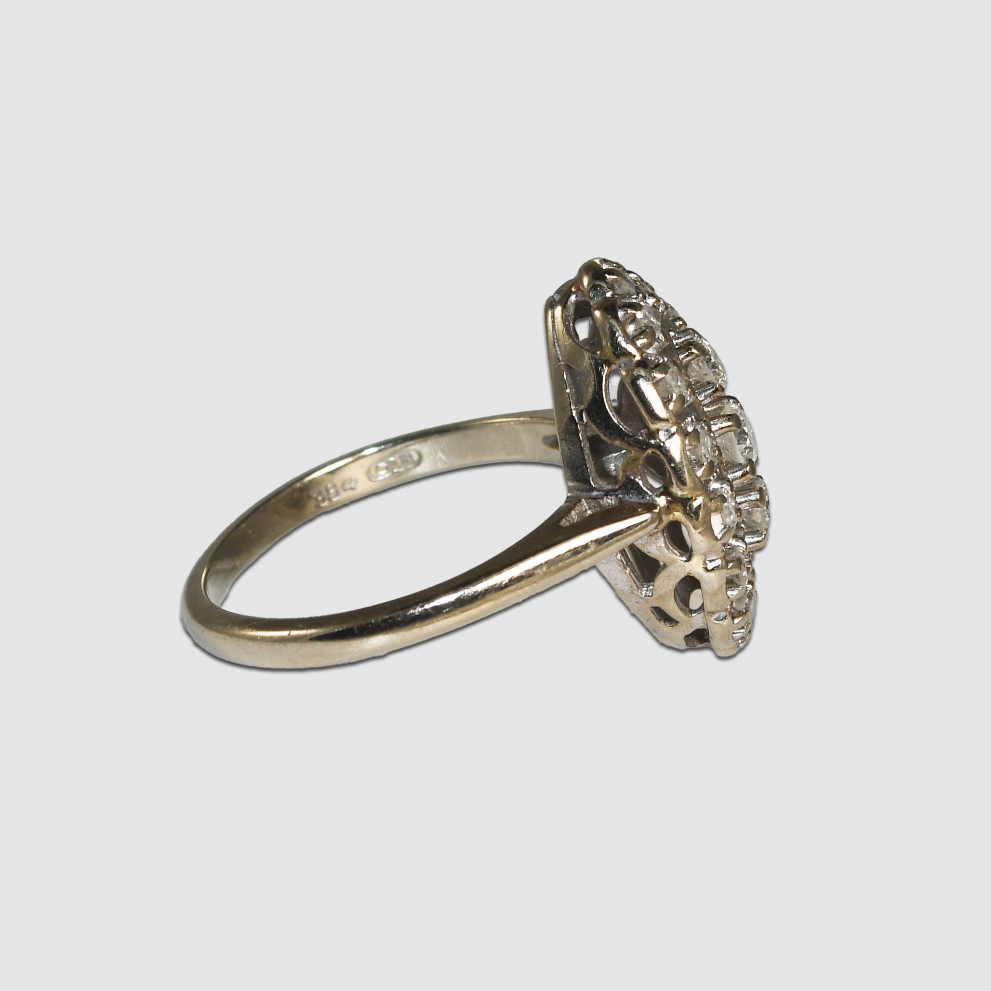 Taglio rotondo Anello a grappolo con diamanti vintage in oro bianco 13K 0,50ct in vendita