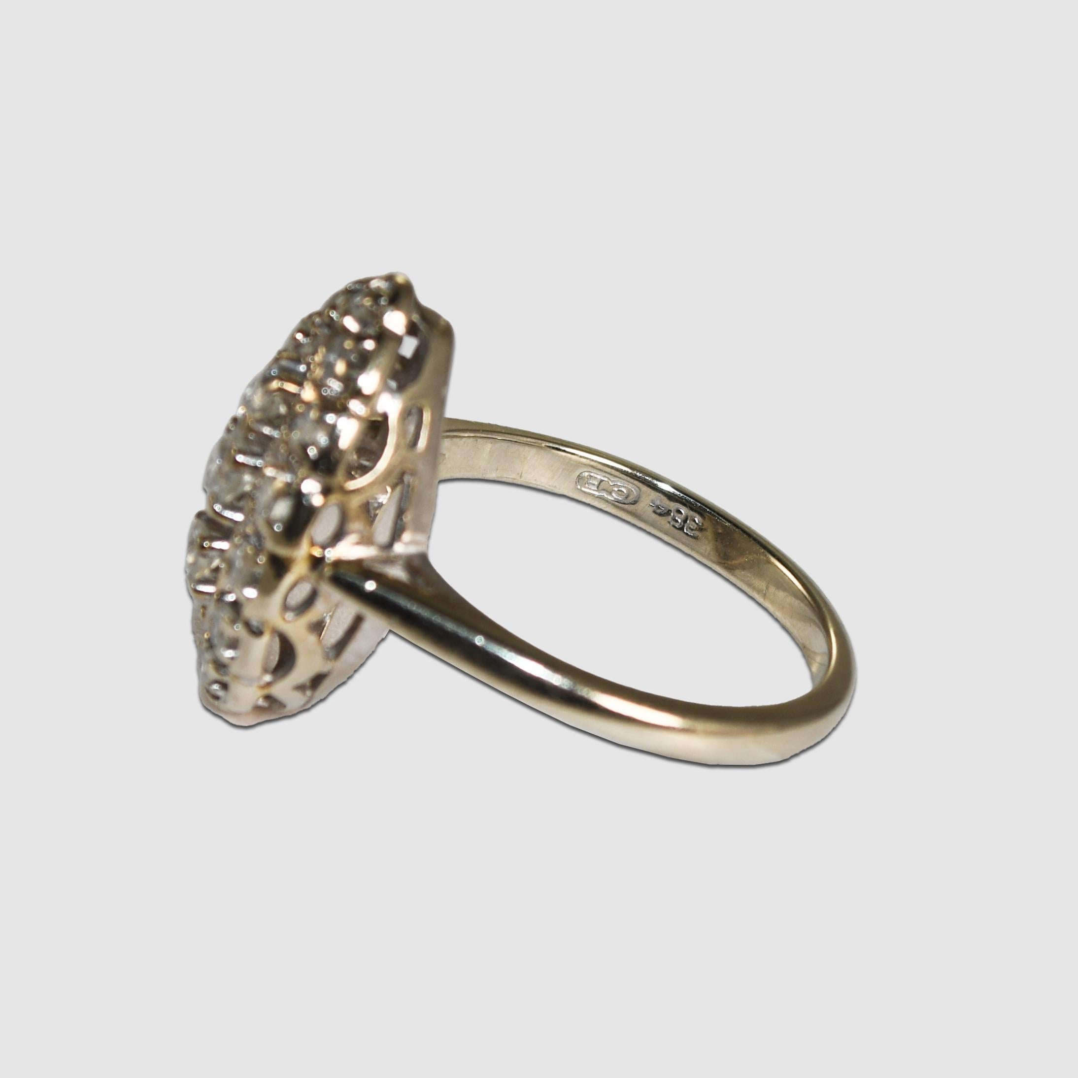 Anello a grappolo con diamanti vintage in oro bianco 13K 0,50ct in vendita 2